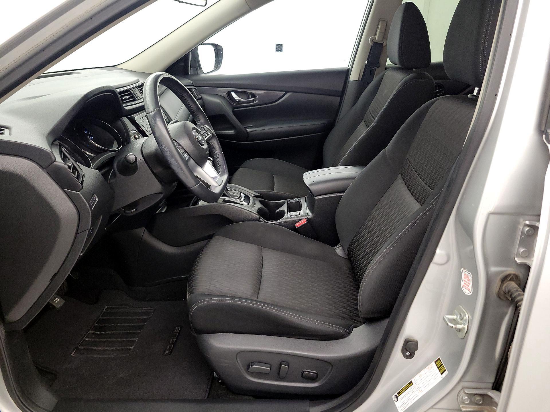 Thumbnail: 2018 Nissan Rogue - 11