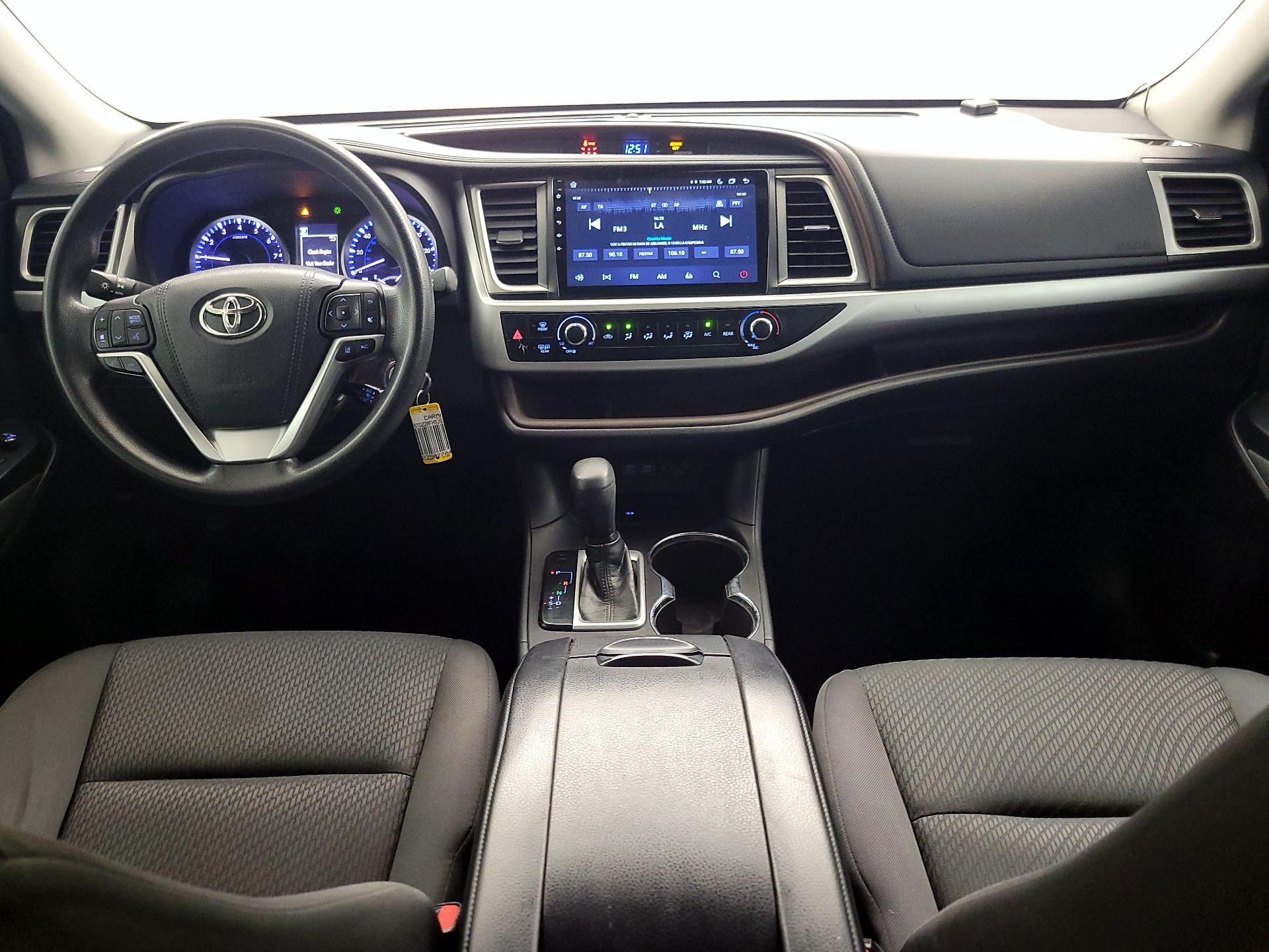 Thumbnail: 2018 Toyota Highlander - 9
