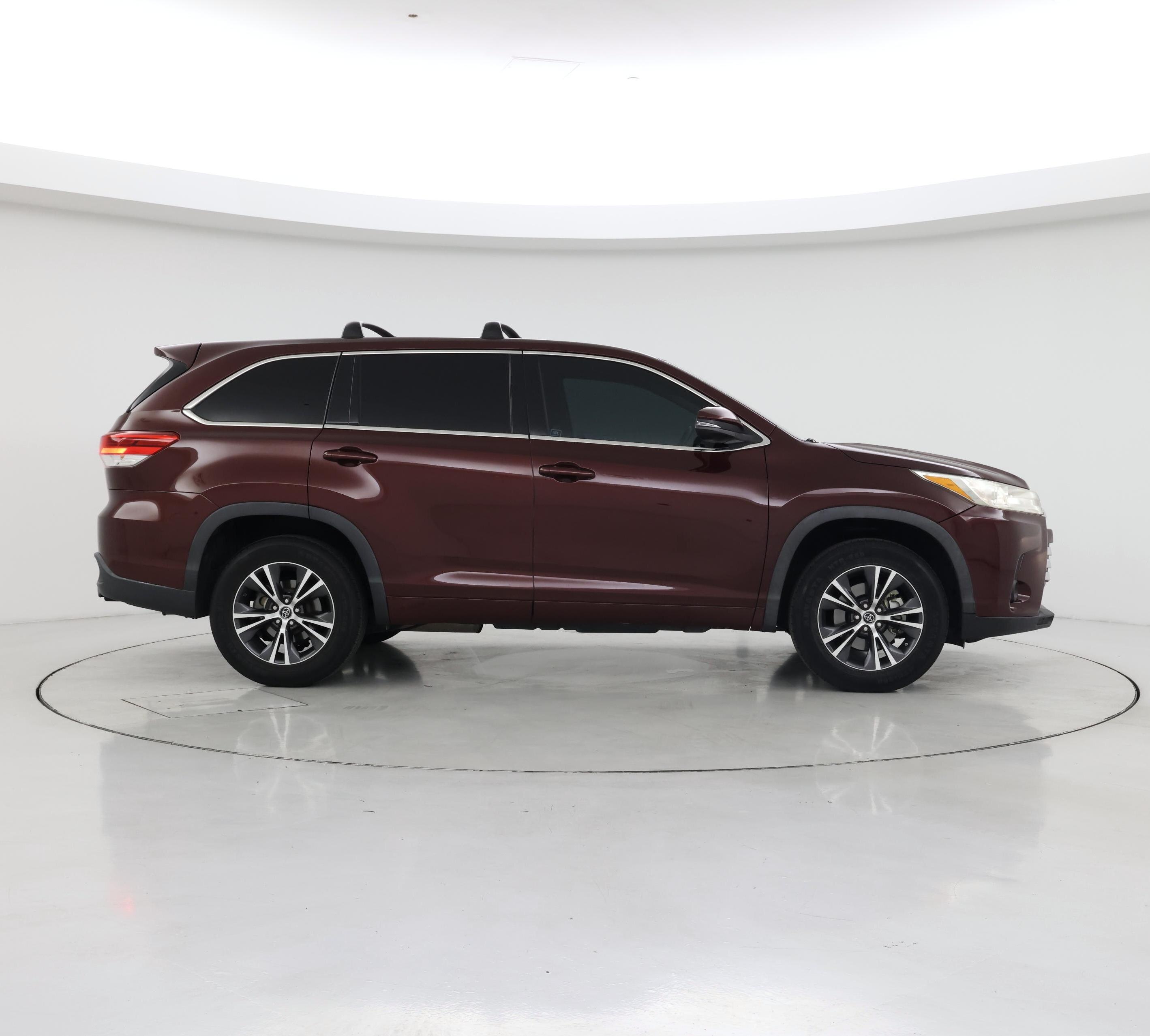Thumbnail: 2018 Toyota Highlander - 7