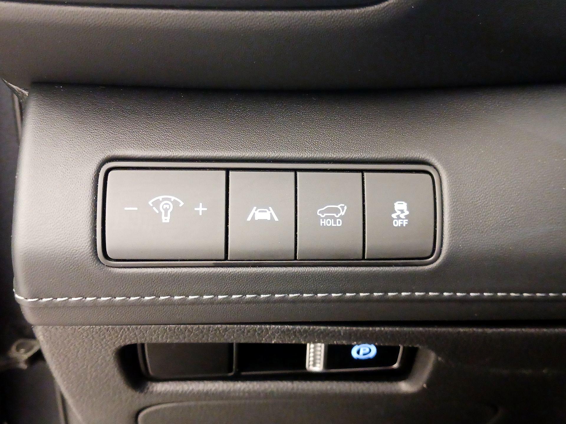 Thumbnail: 2022 Hyundai Santa Fe - 13