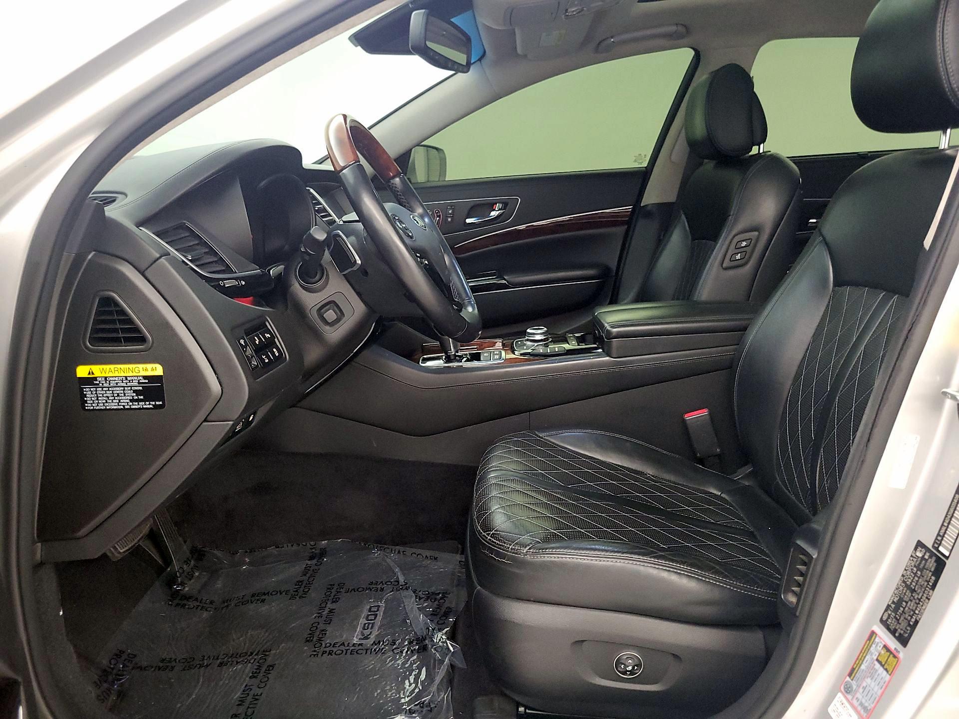 Thumbnail: 2016 Kia K900 - 11