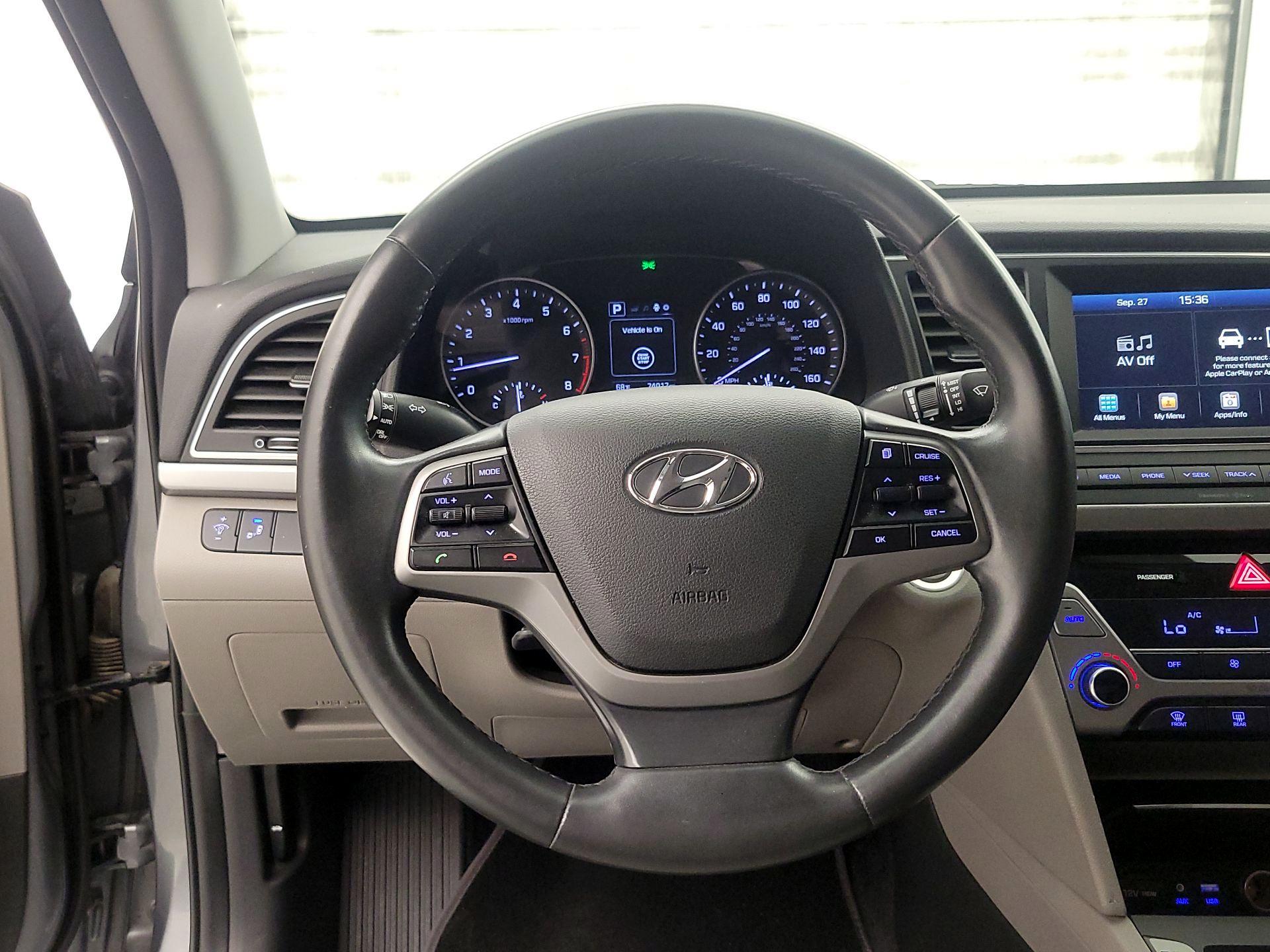 Thumbnail: 2017 Hyundai Elantra - 10