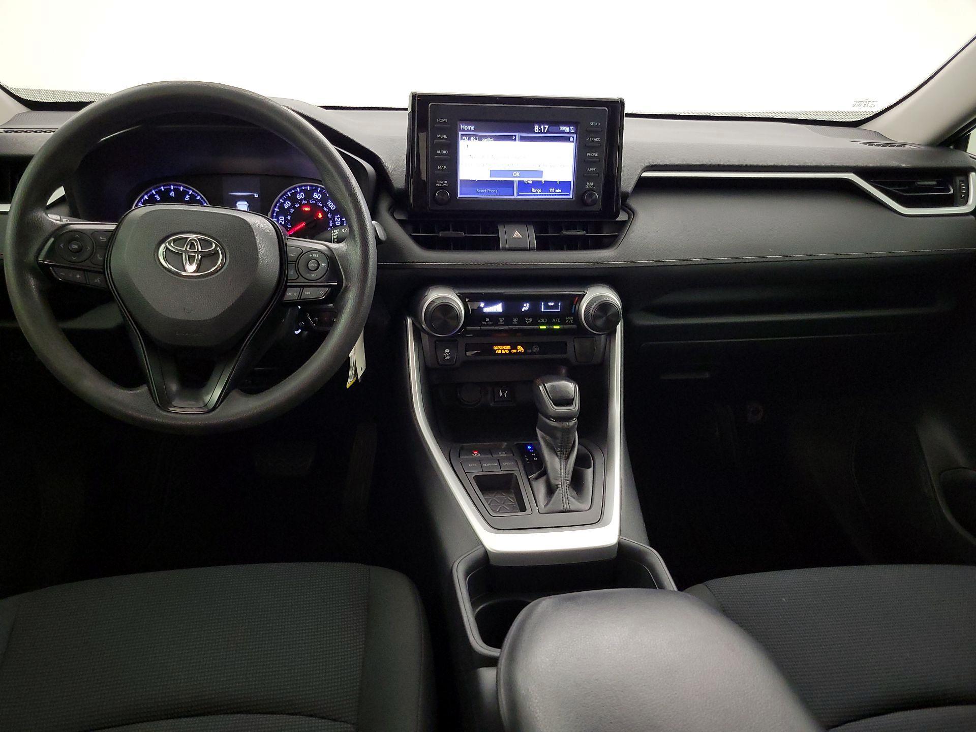 Thumbnail: 2019 Toyota RAV4 - 9