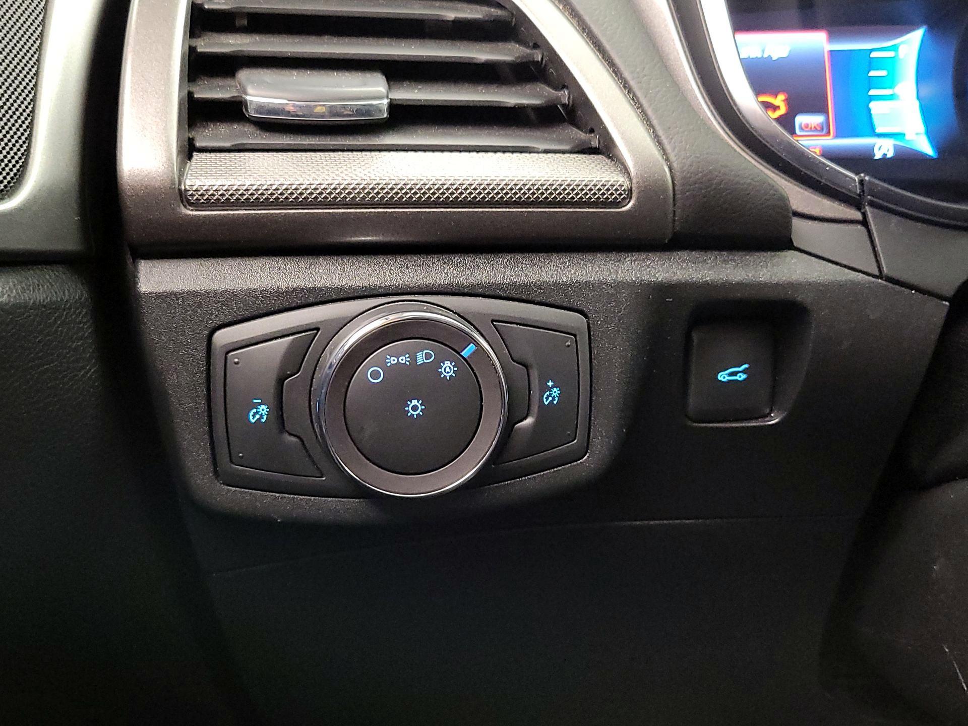 Thumbnail: 2020 Ford Fusion - 13