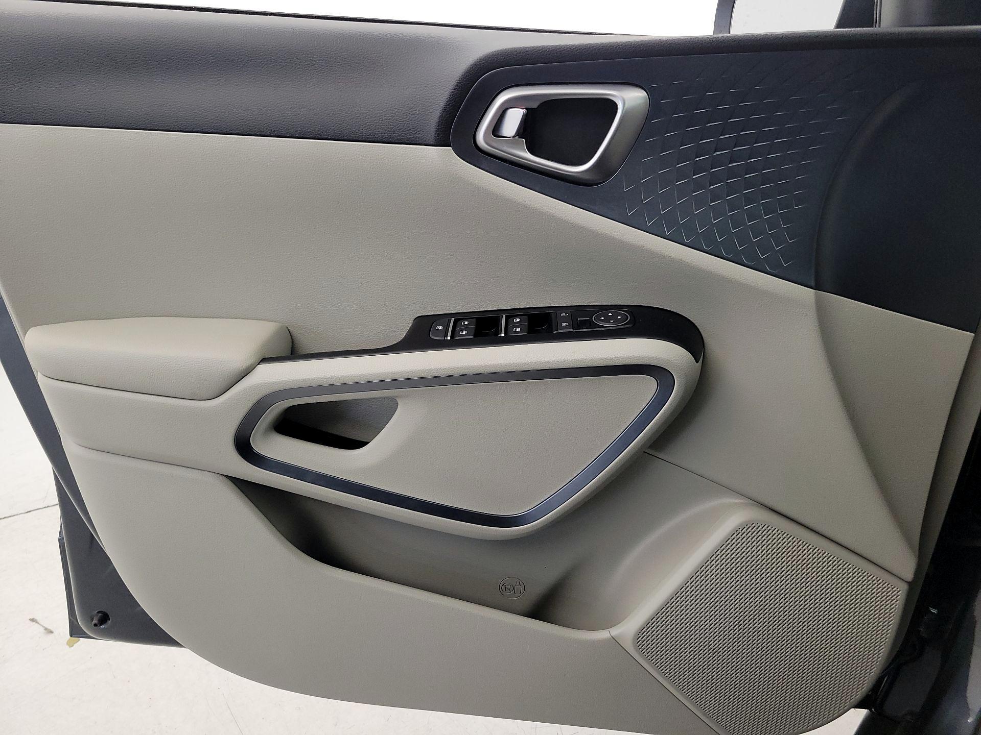 Thumbnail: 2025 Kia Soul - 12