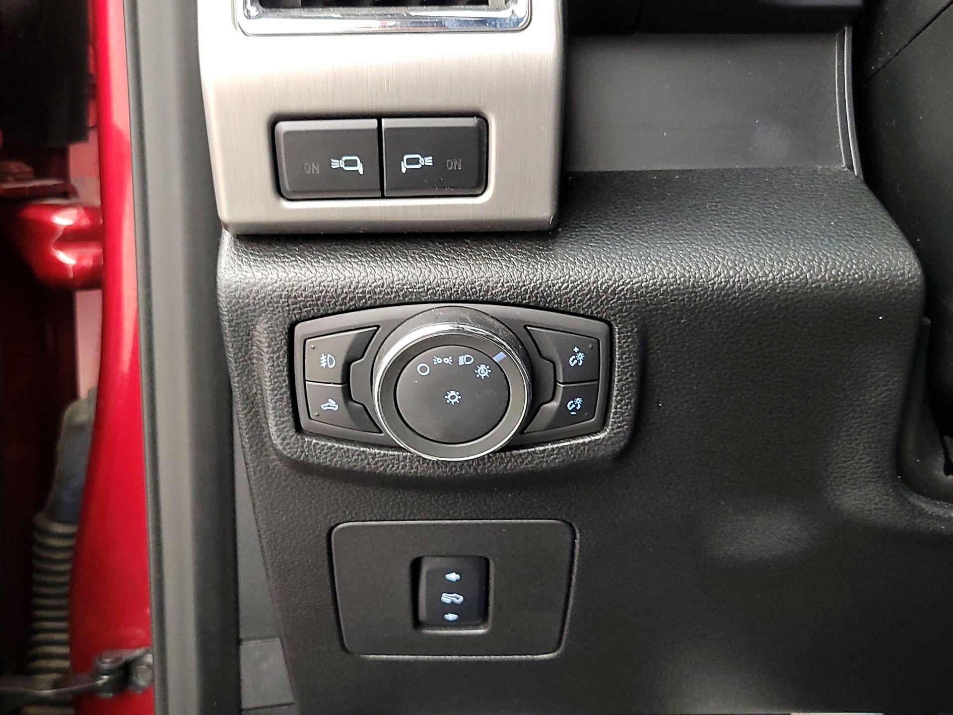 Thumbnail: 2015 Ford F-150 - 13