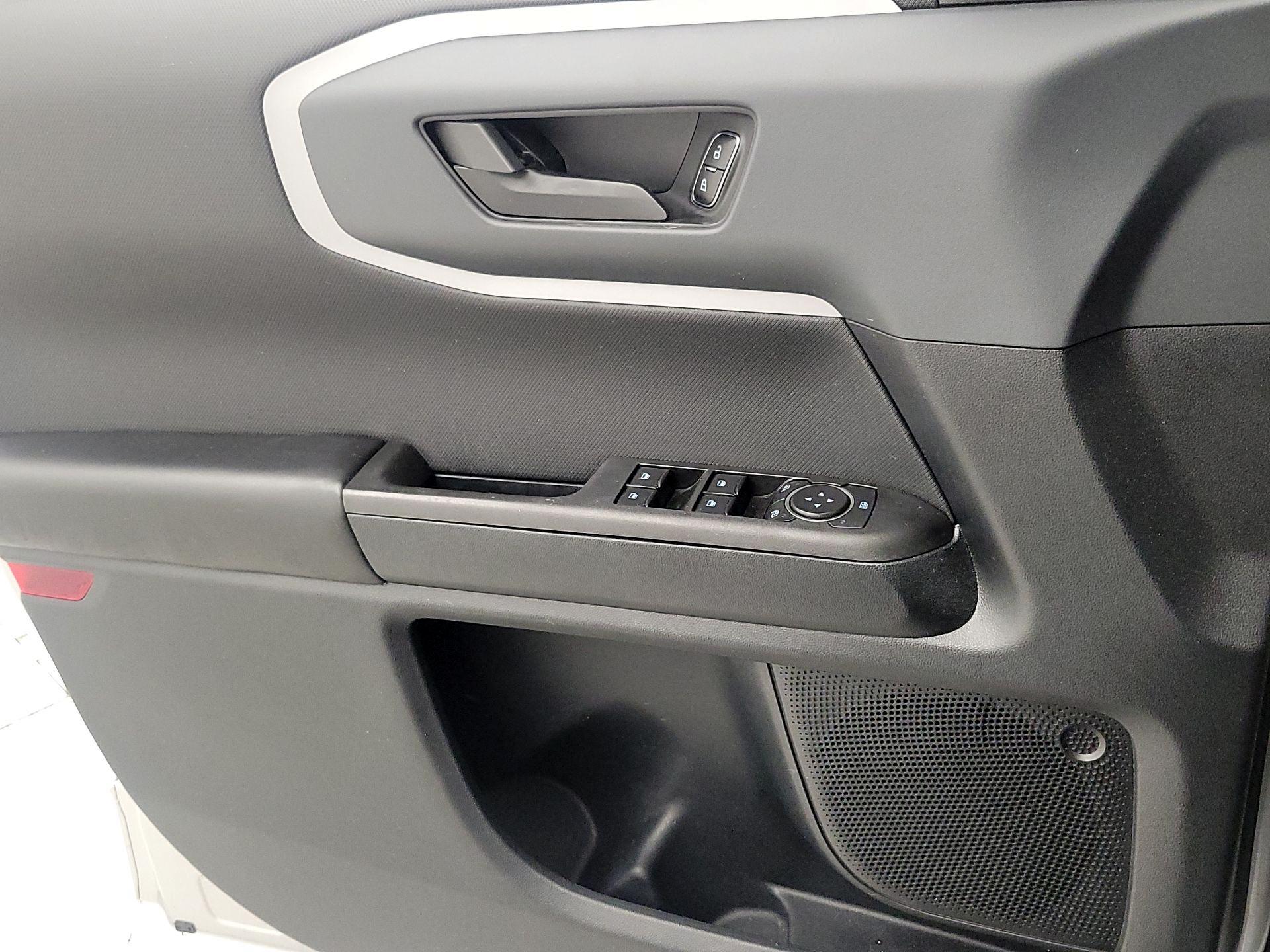 Thumbnail: 2021 Ford Bronco Sport - 12