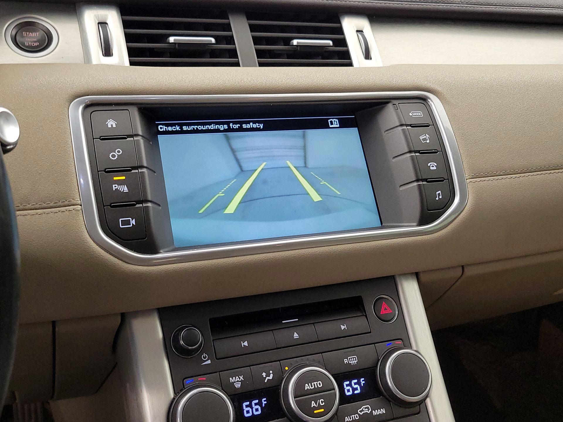 Thumbnail: 2016 Land Rover Range Rover Evoque - 14