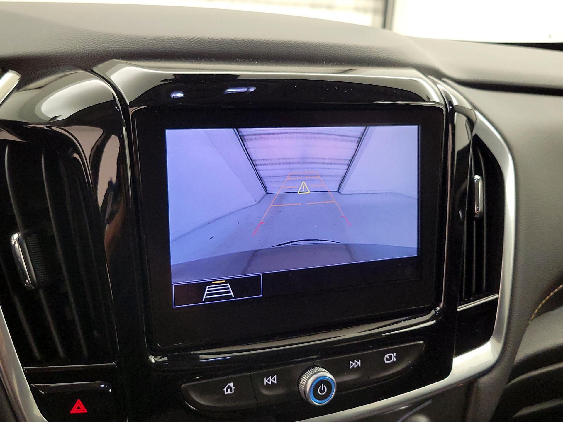 Thumbnail: 2020 Chevrolet Traverse - 14