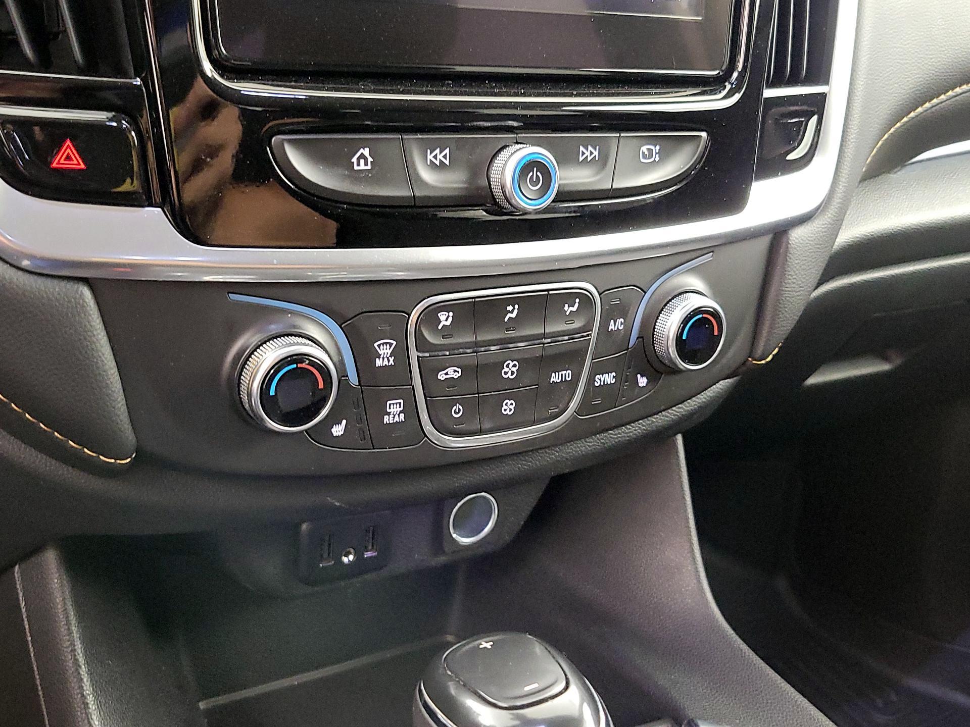 Thumbnail: 2020 Chevrolet Traverse - 16