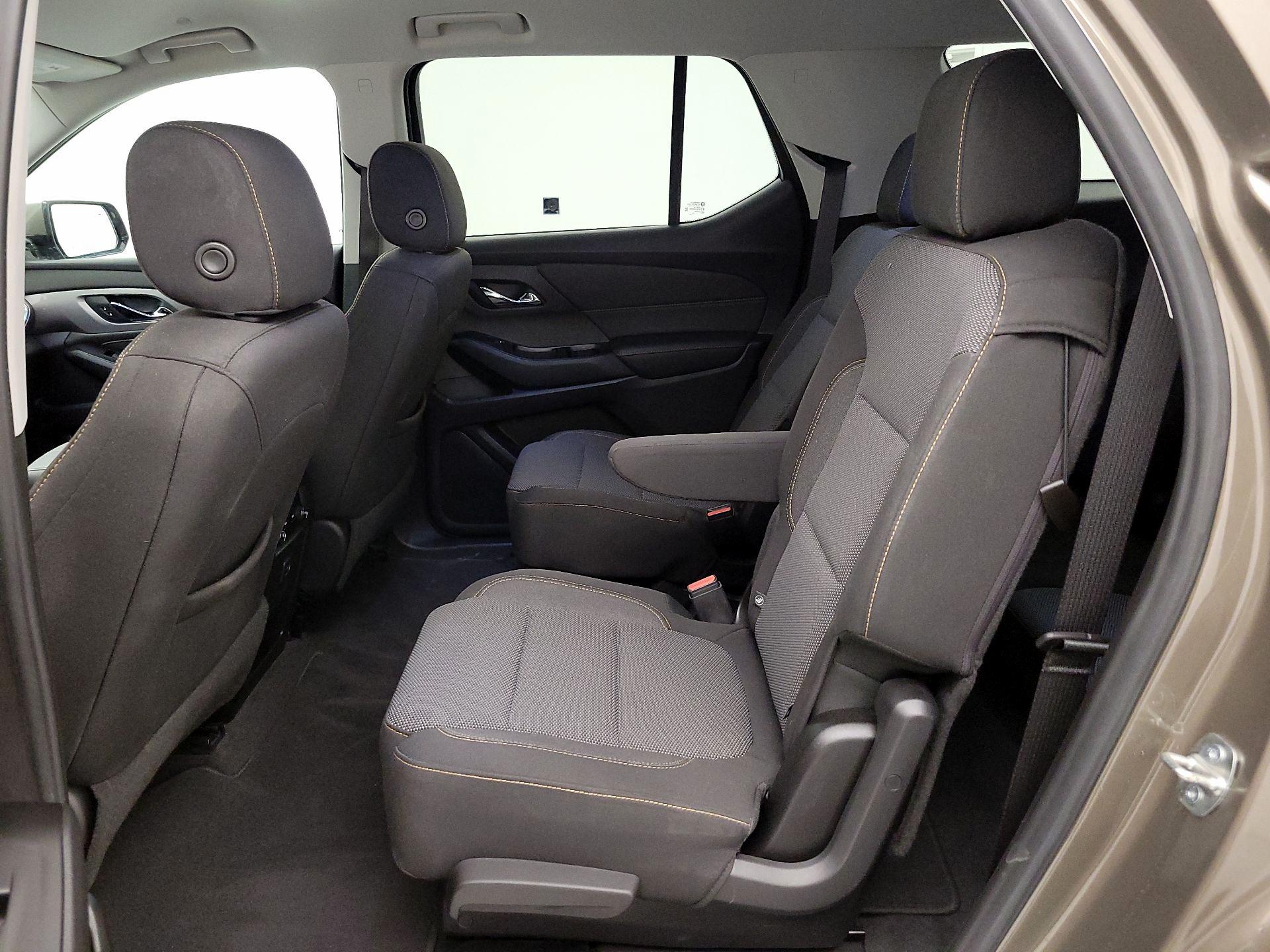 Thumbnail: 2020 Chevrolet Traverse - 19