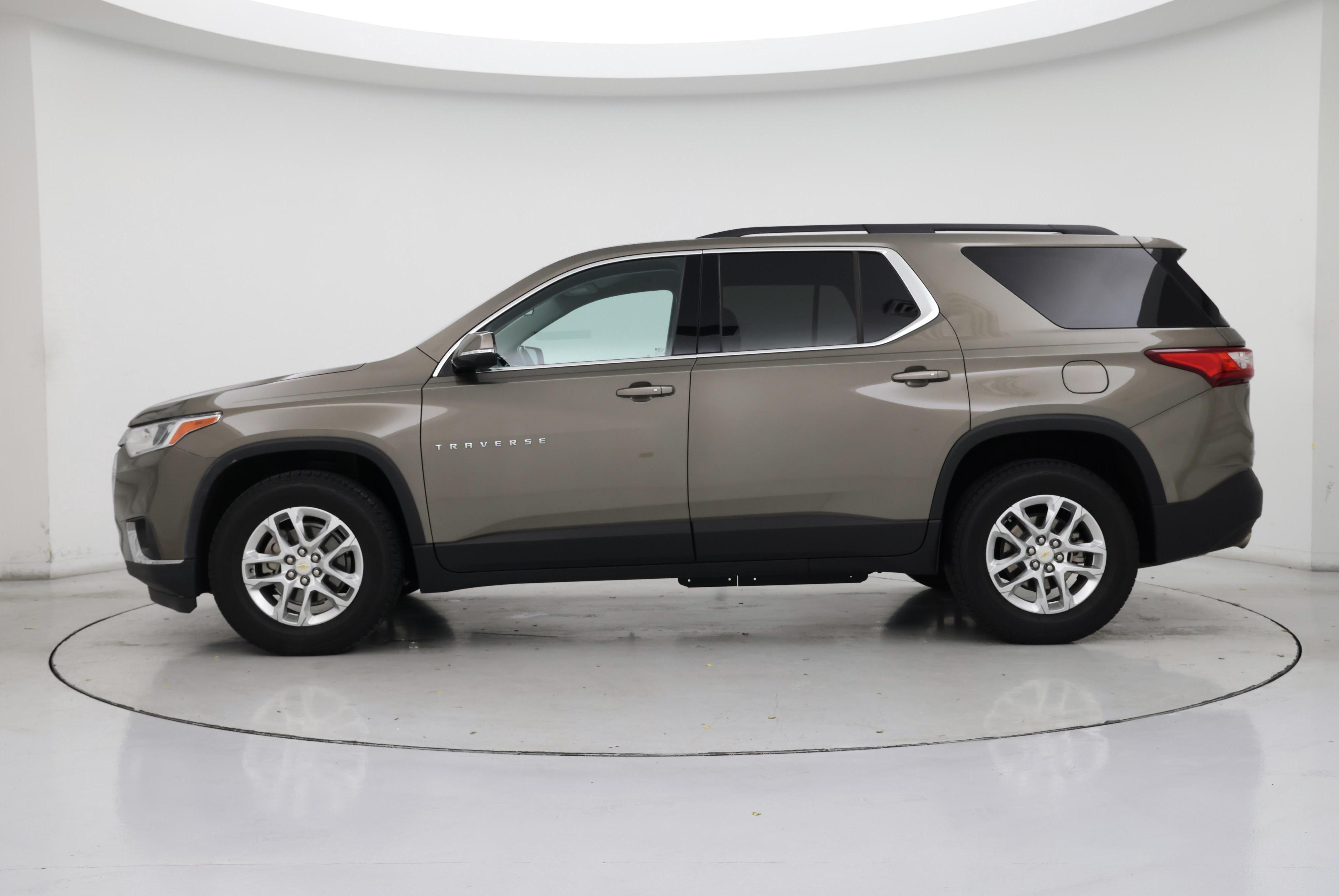 Thumbnail: 2020 Chevrolet Traverse - 3