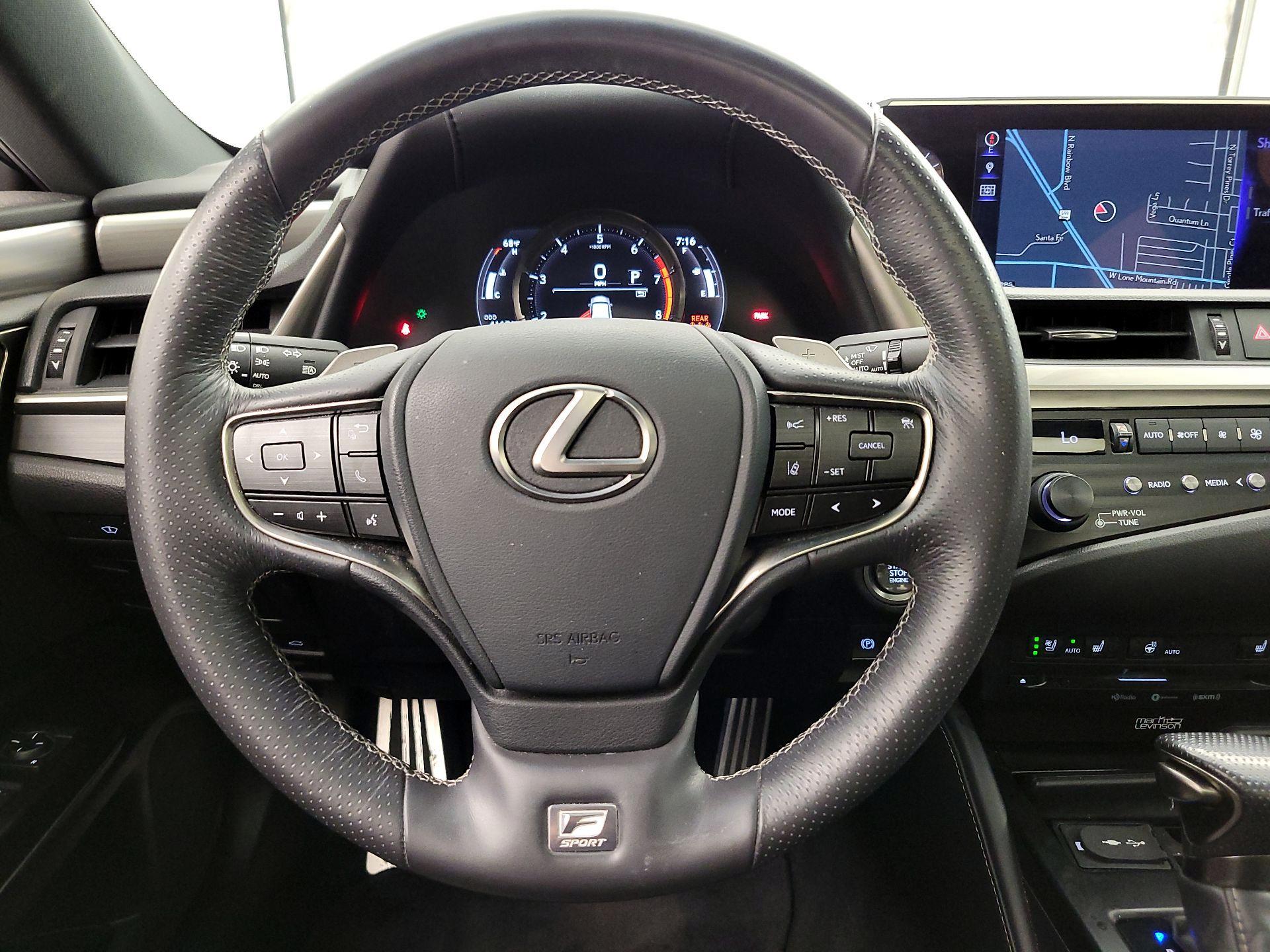 Thumbnail: 2019 Lexus ES - 10