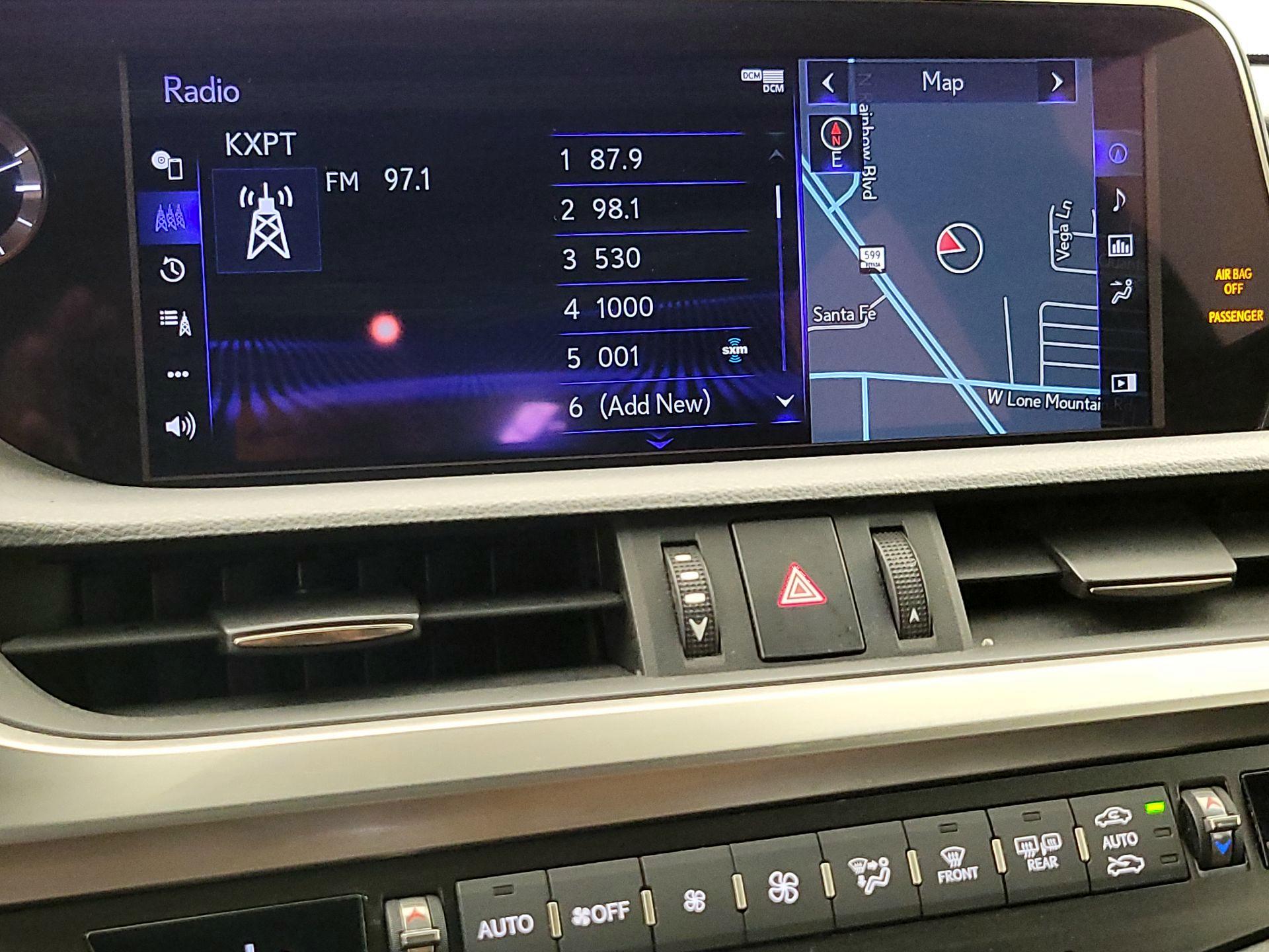 Thumbnail: 2019 Lexus ES - 16