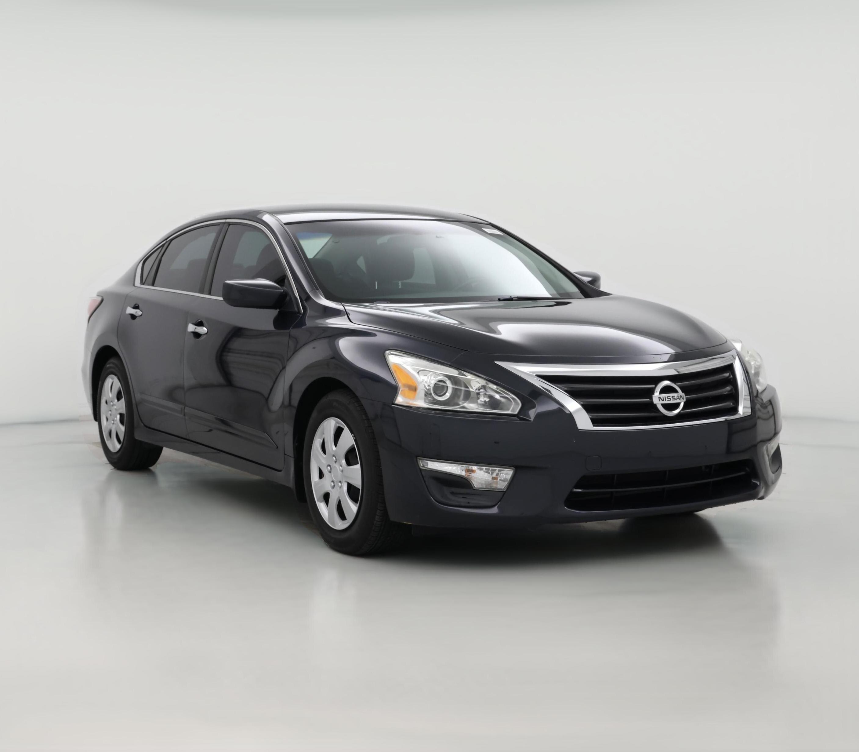 Thumbnail: 2015 Nissan Altima - 1