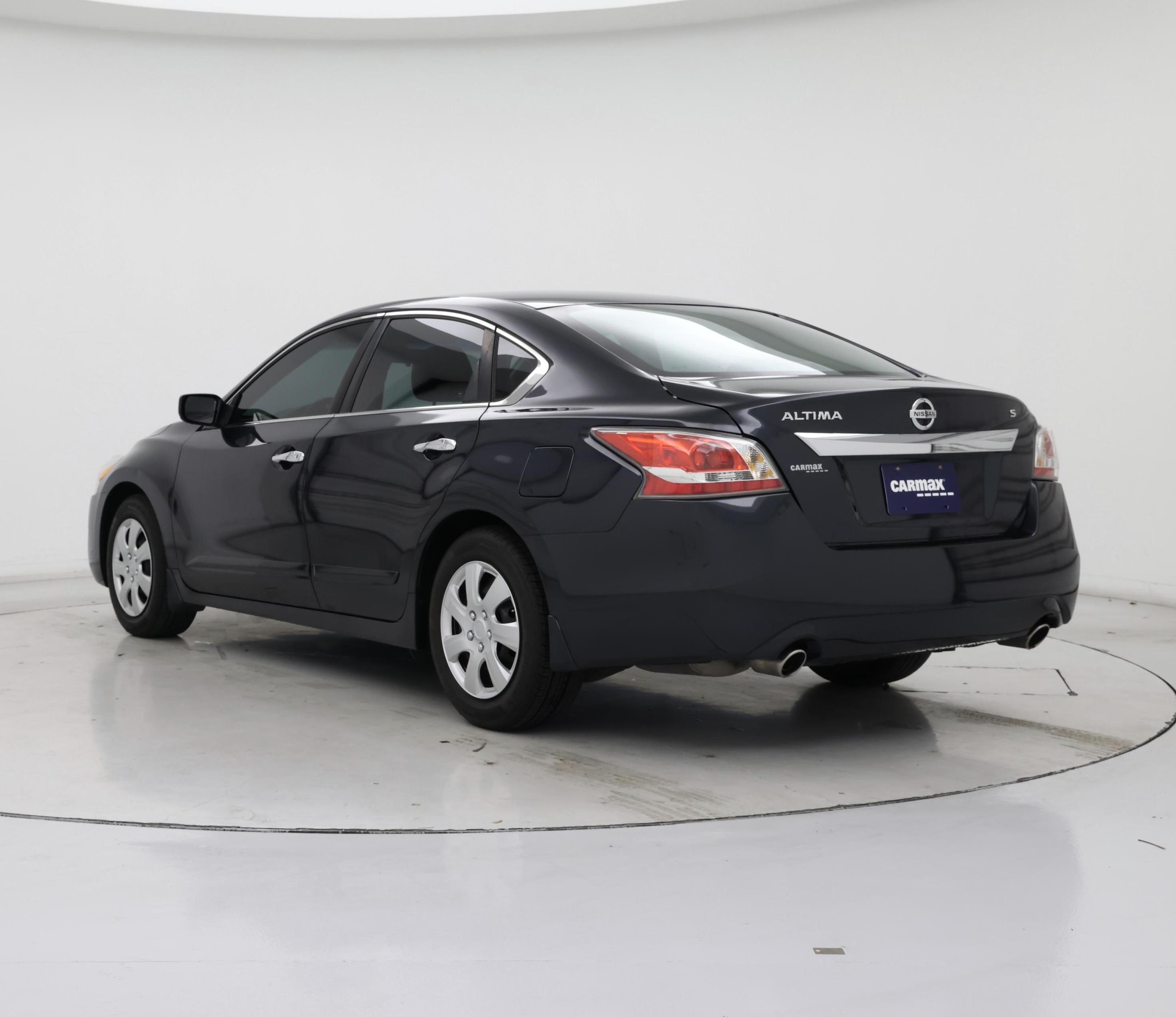 Thumbnail: 2015 Nissan Altima - 2