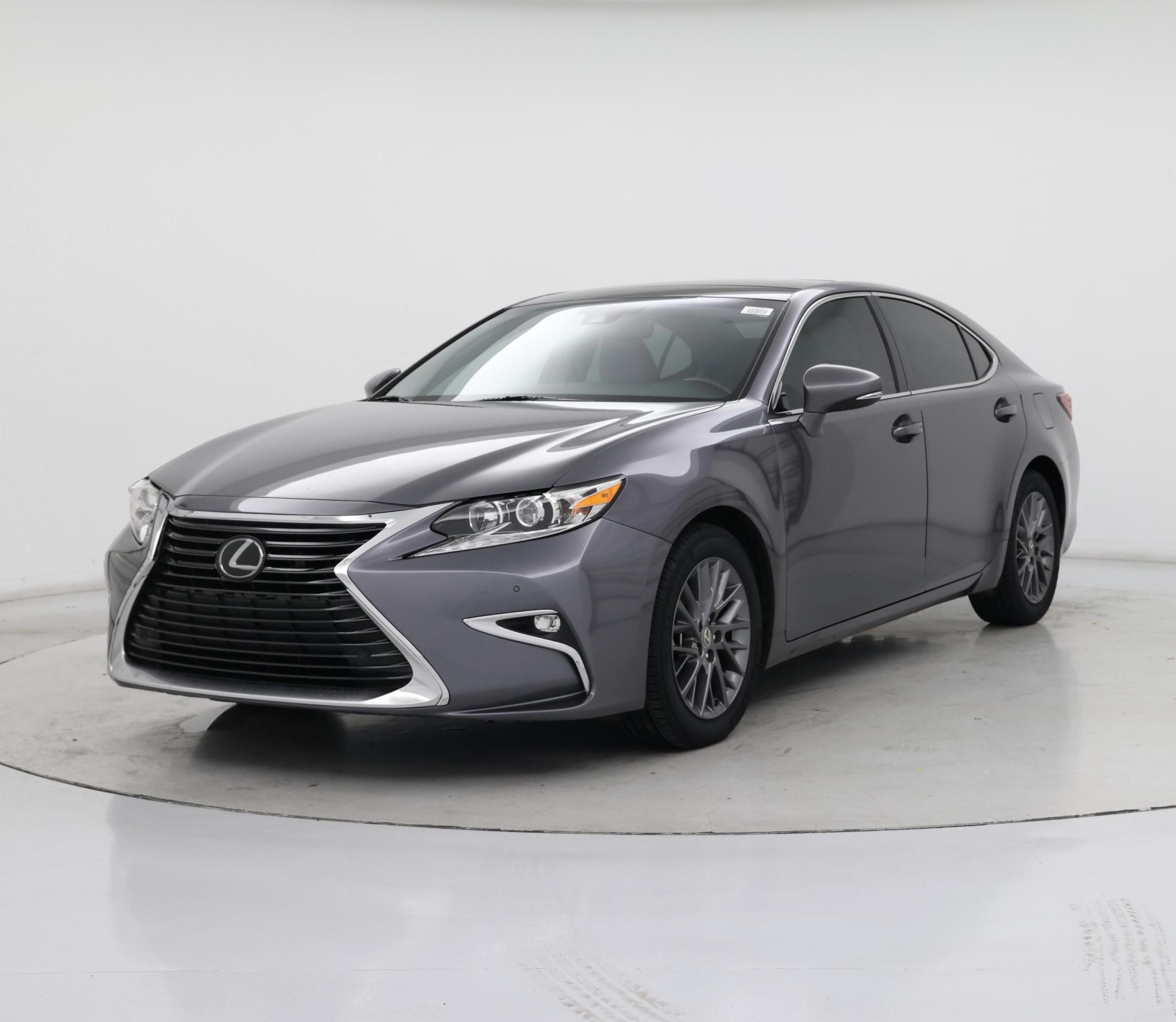 Thumbnail: 2018 Lexus ES - 4