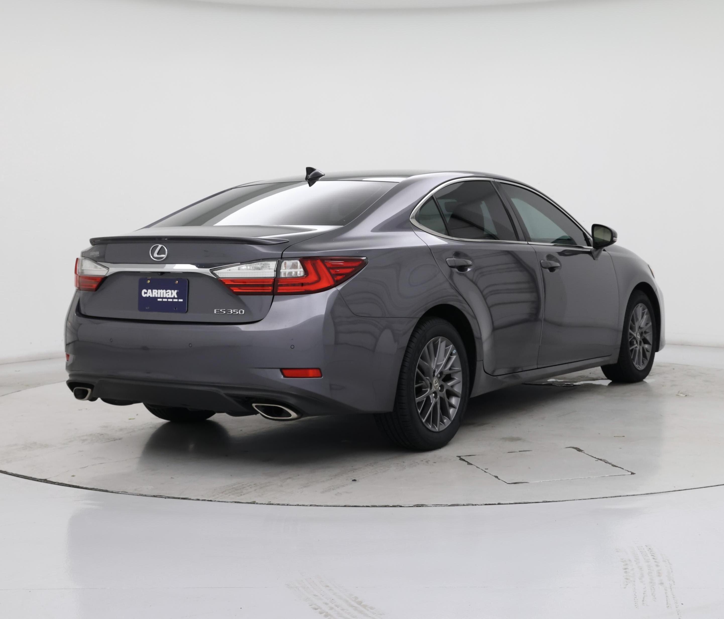 Thumbnail: 2018 Lexus ES - 8