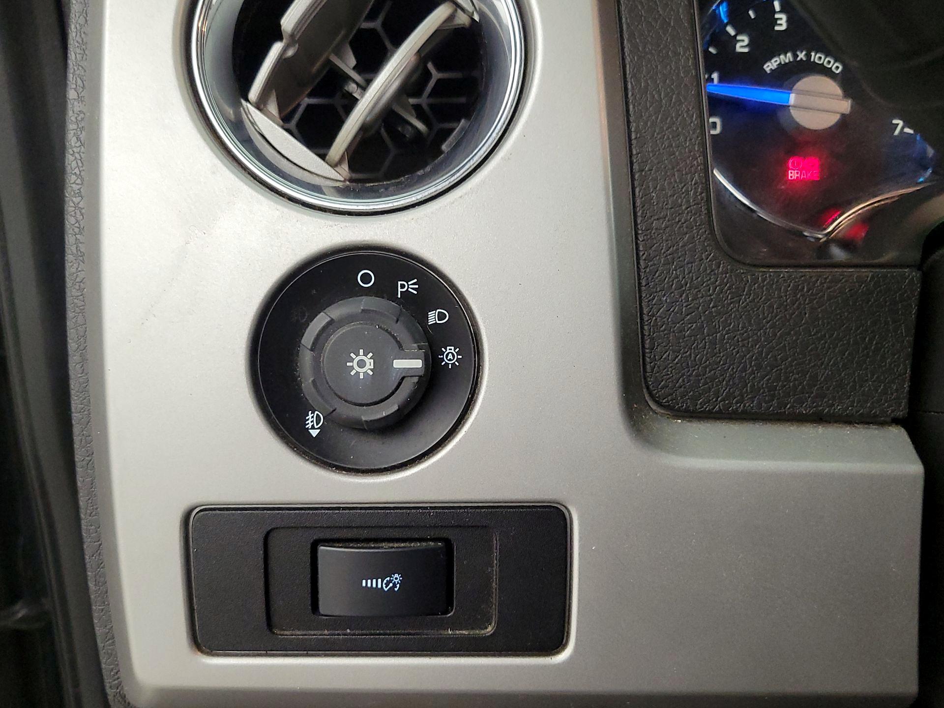 Thumbnail: 2014 Ford F-150 - 13