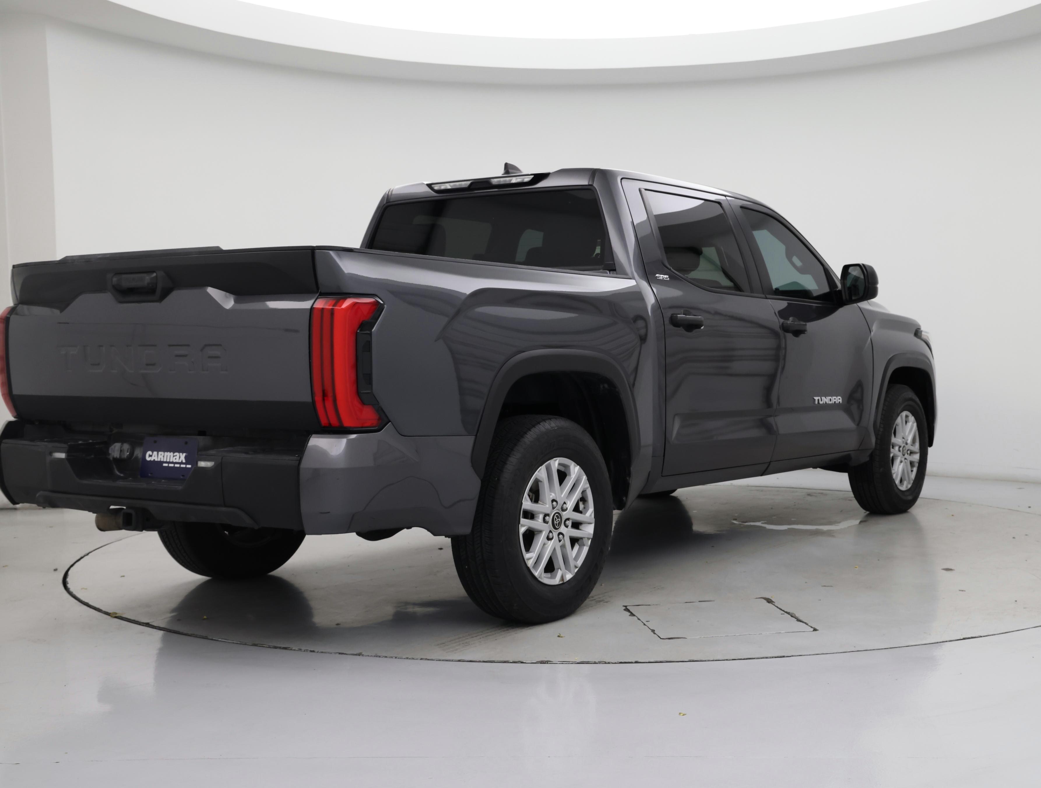 Thumbnail: 2024 Toyota Tundra - 8
