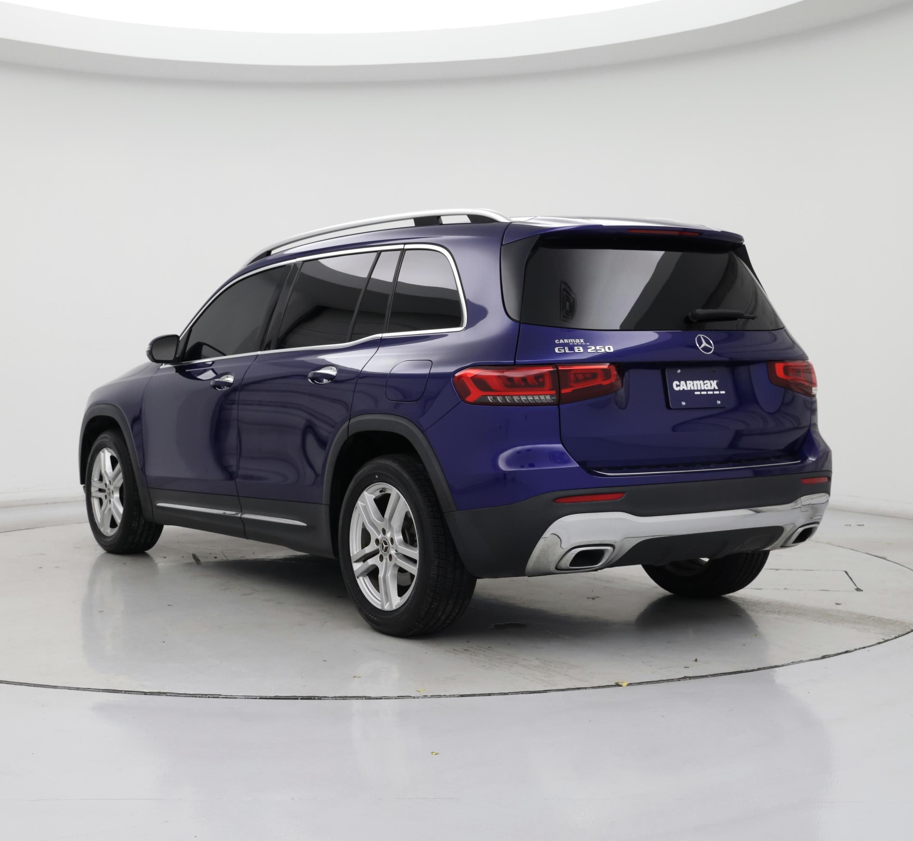 Thumbnail: 2020 Mercedes-Benz GLB - 2