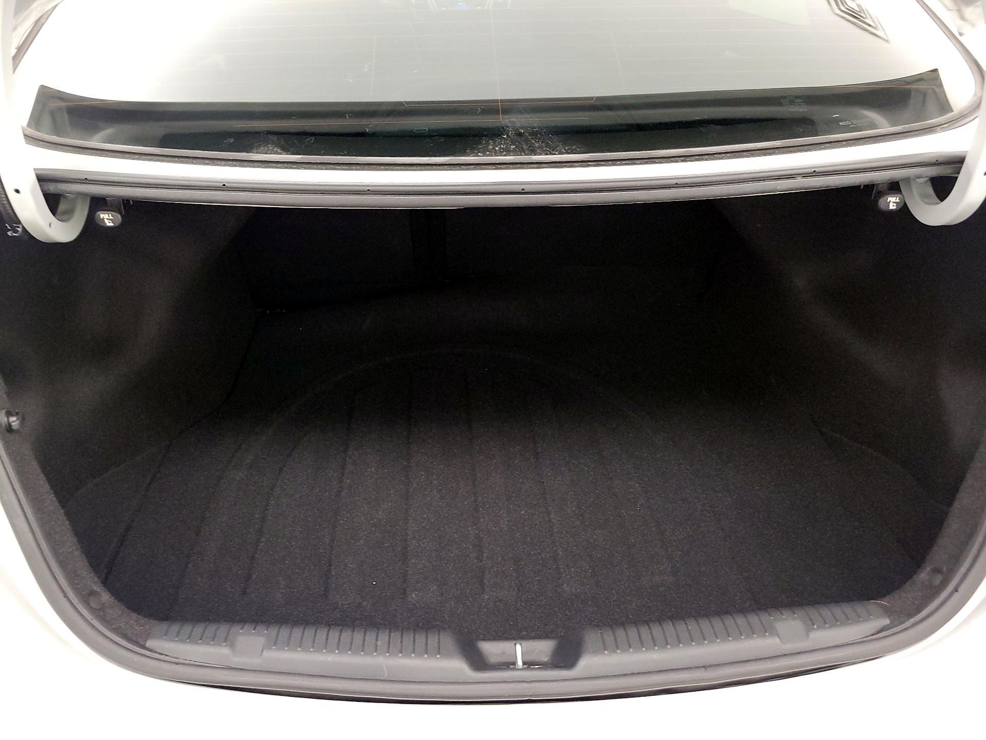 Thumbnail: 2016 Hyundai Elantra - 20
