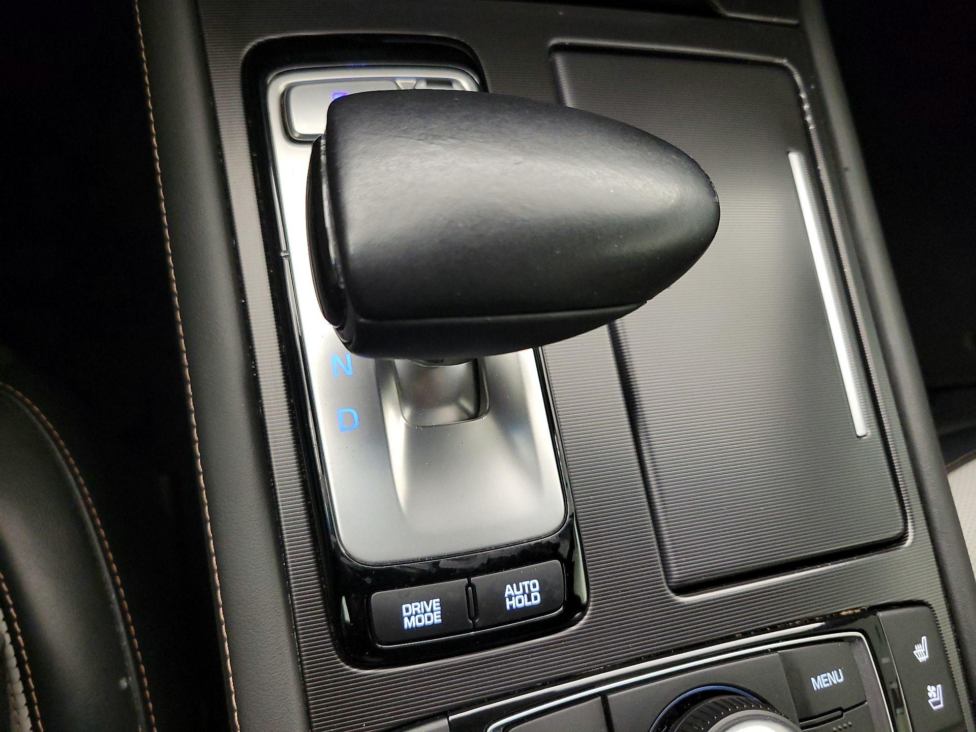 Thumbnail: 2019 Genesis G80 - 18