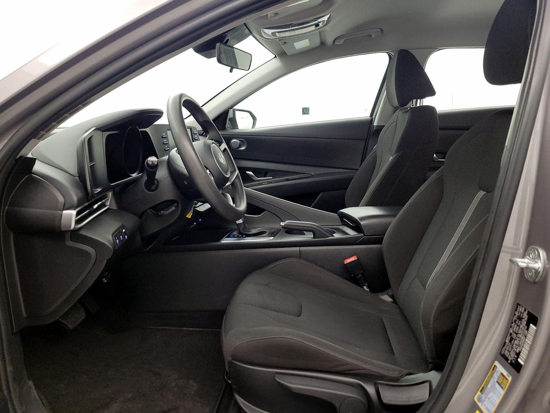 Thumbnail: 2021 Hyundai Elantra - 11