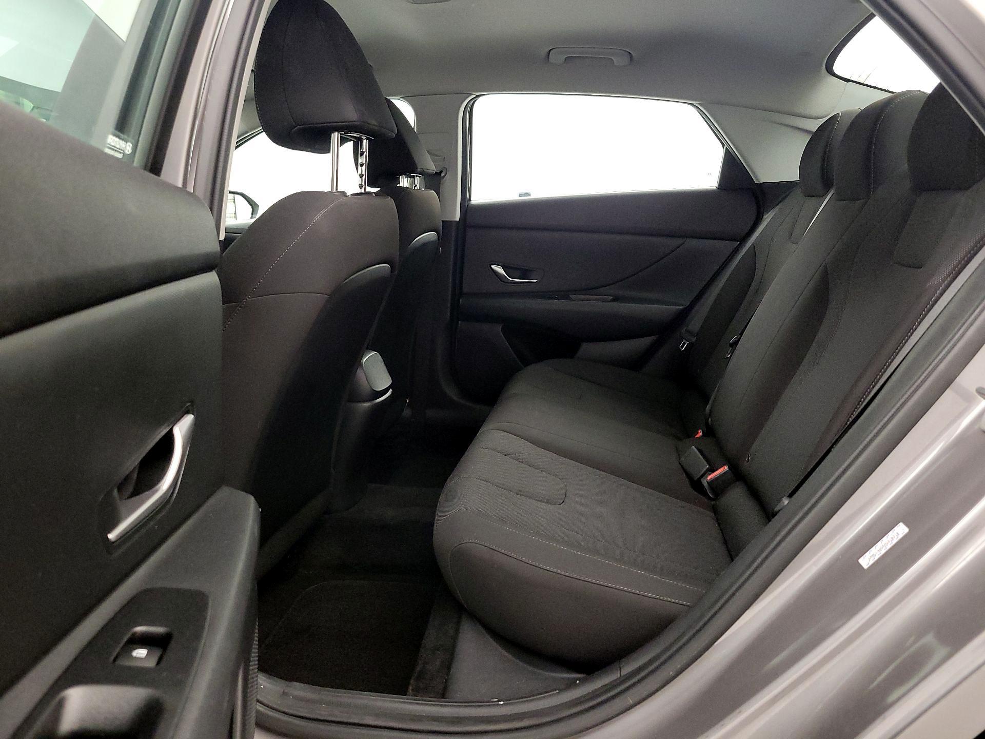 Thumbnail: 2021 Hyundai Elantra - 19