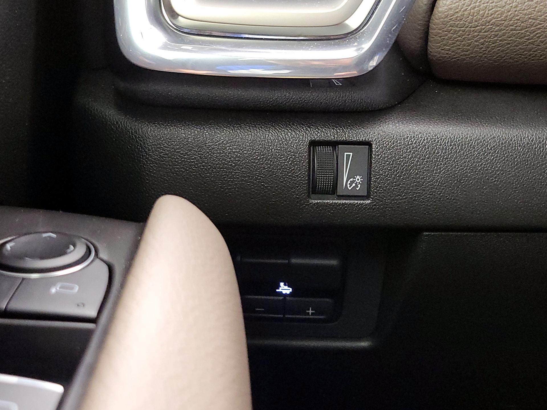 Thumbnail: 2023 GMC Canyon - 13