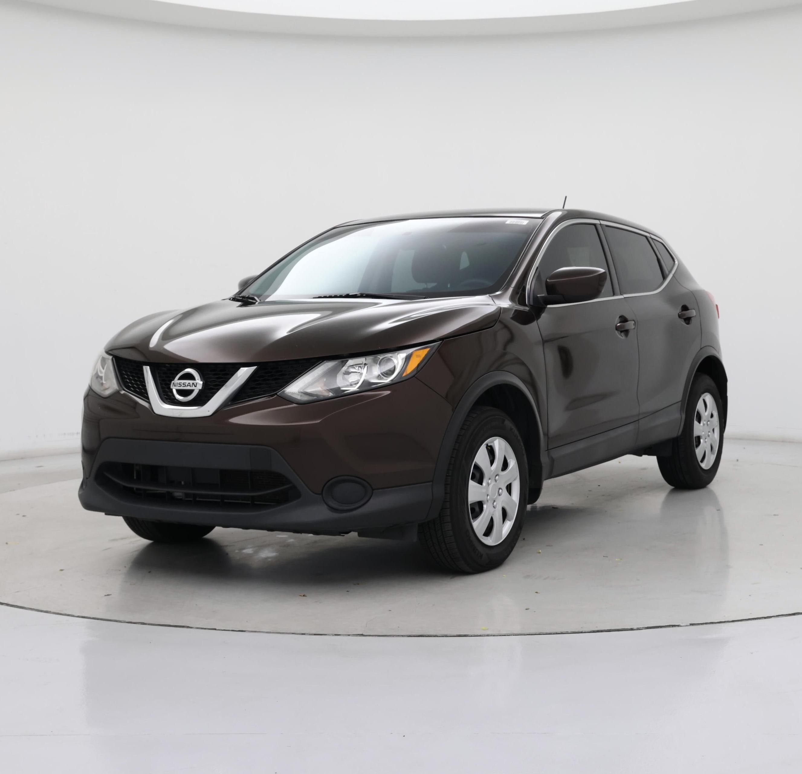 Thumbnail: 2017 Nissan Rogue Sport - 4