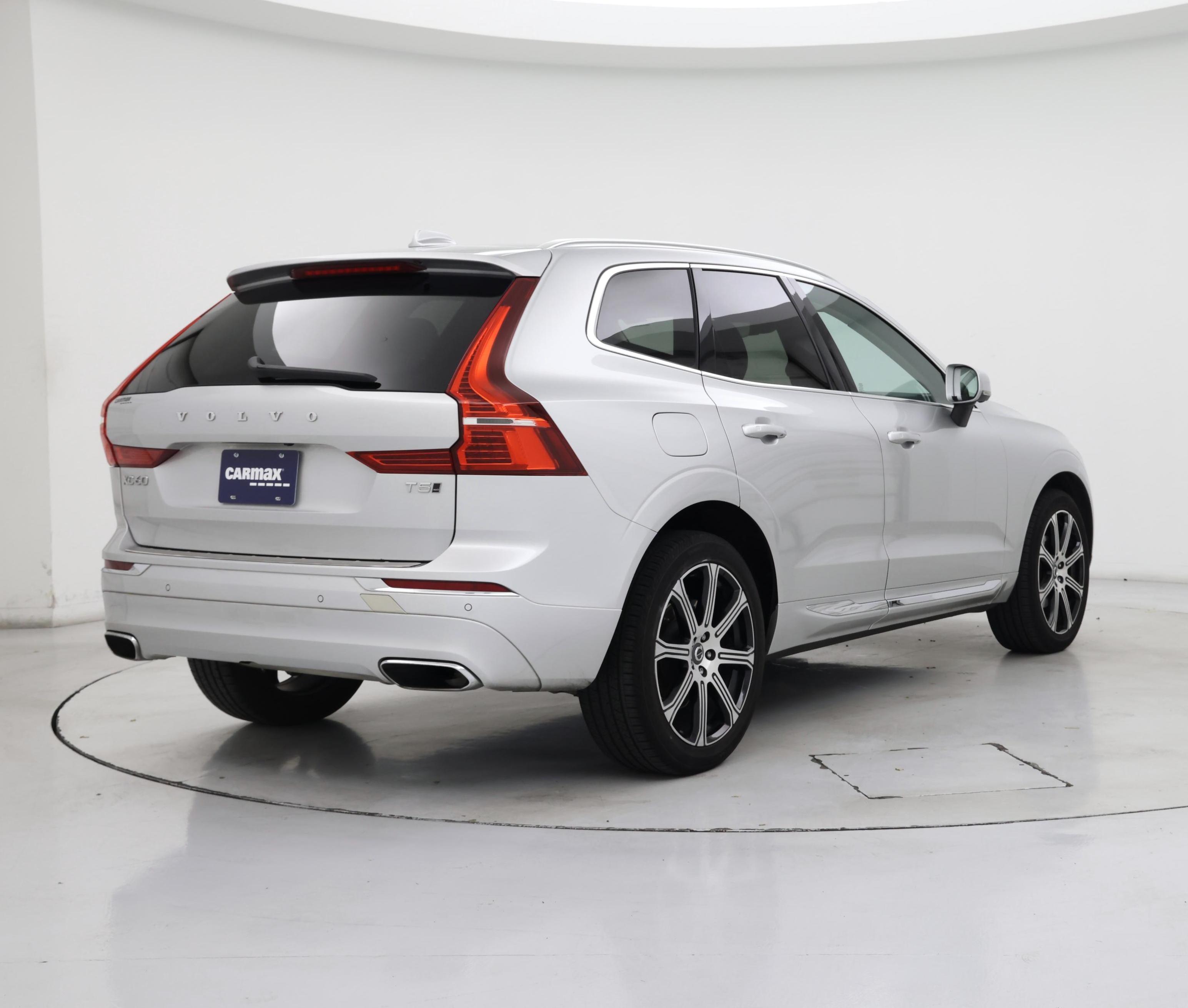Thumbnail: 2021 Volvo XC60 - 8