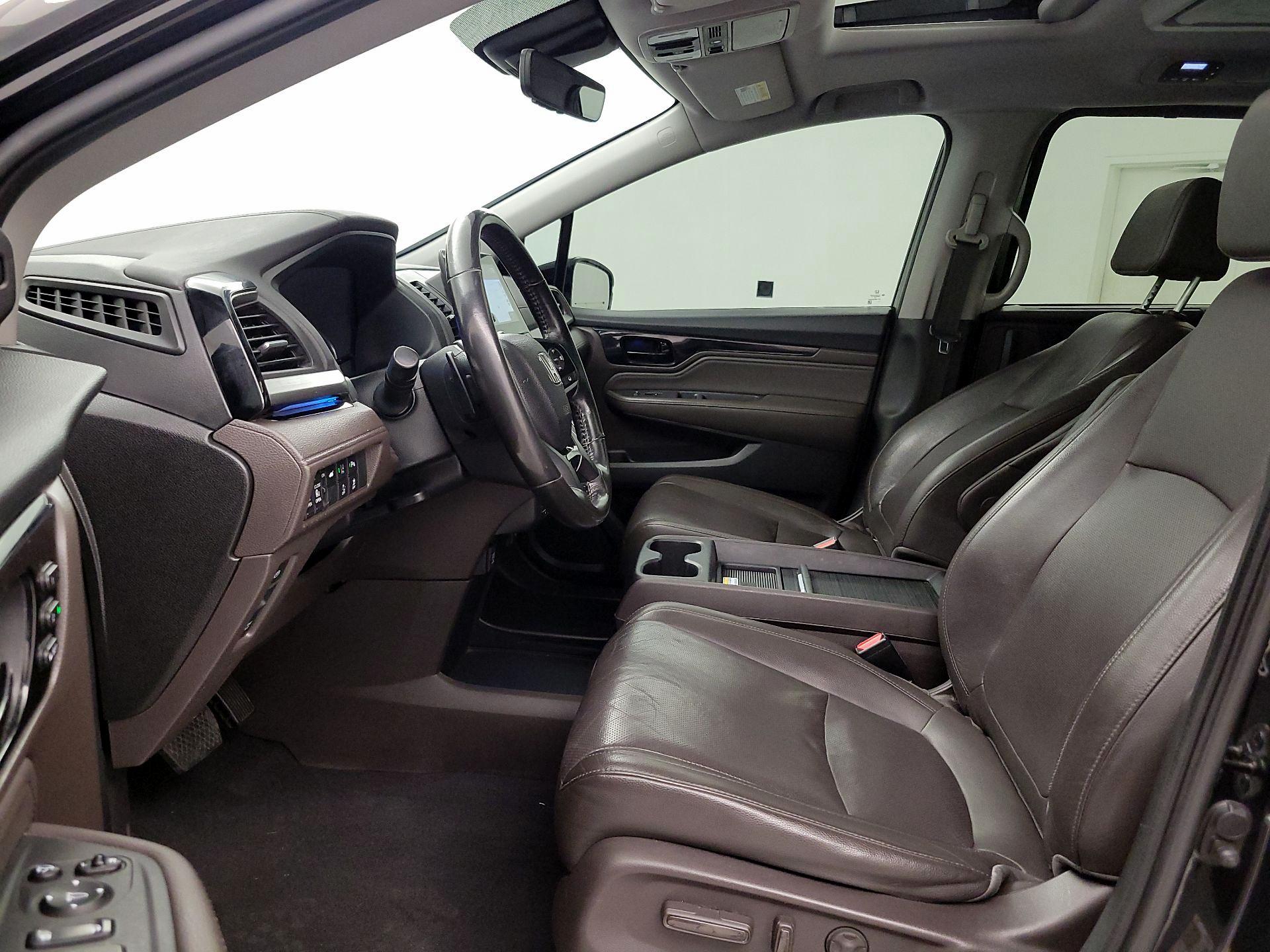 Thumbnail: 2019 Honda Odyssey - 11