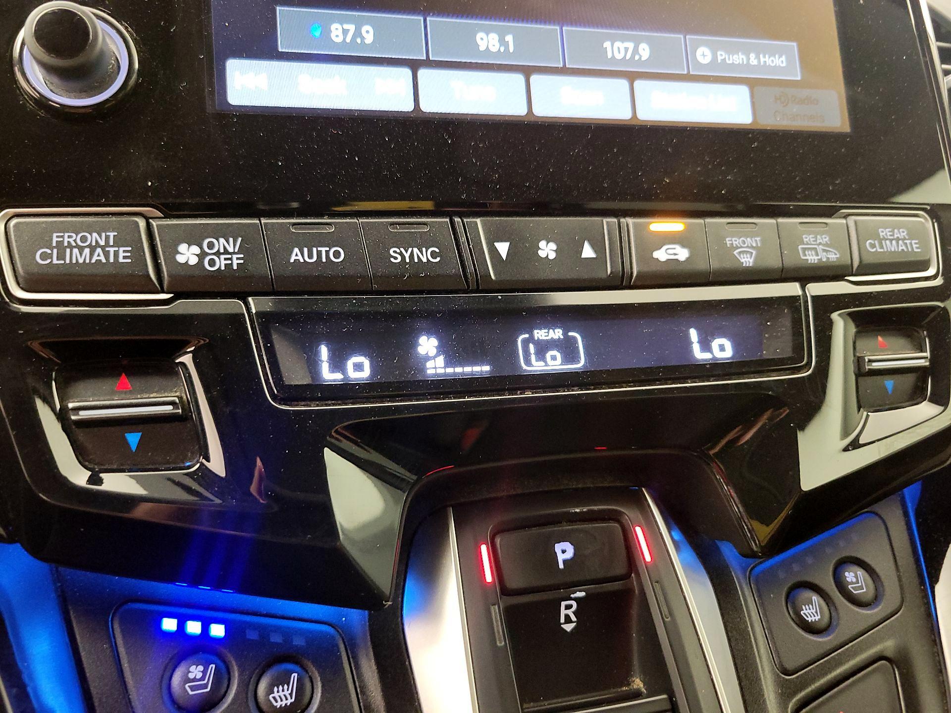 Thumbnail: 2019 Honda Odyssey - 17