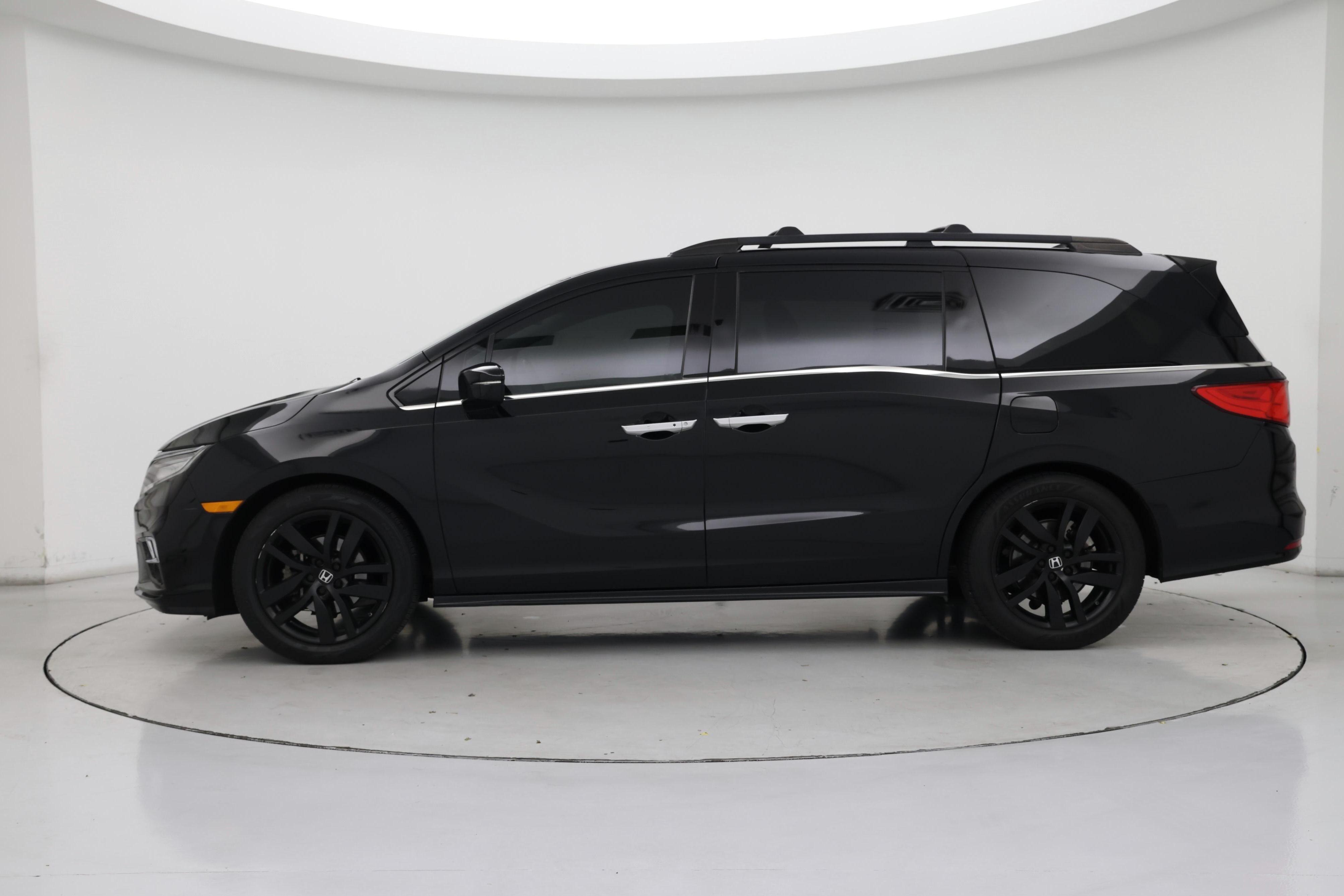 Thumbnail: 2019 Honda Odyssey - 3