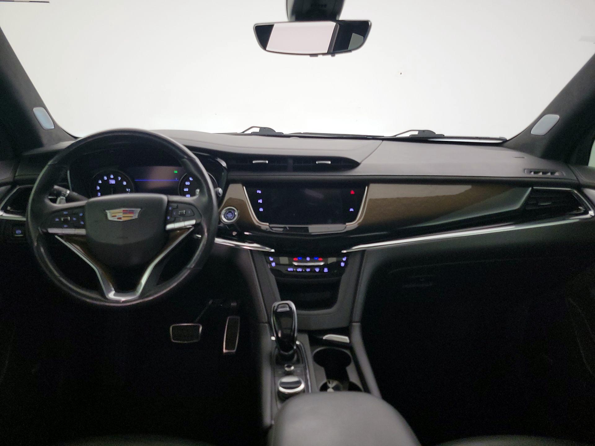 Thumbnail: 2020 Cadillac XT6 - 9