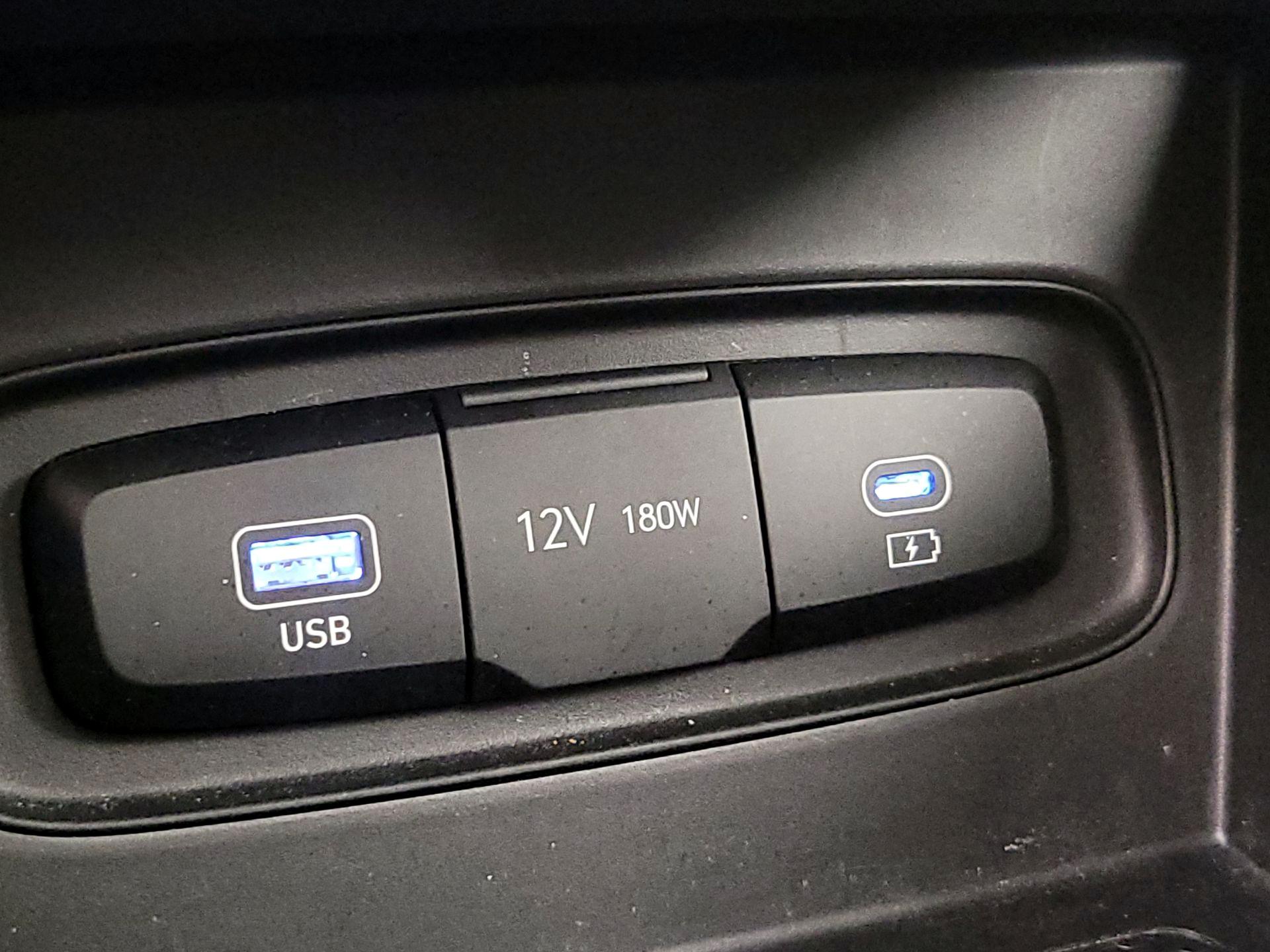 Thumbnail: 2024 Hyundai Venue - 18