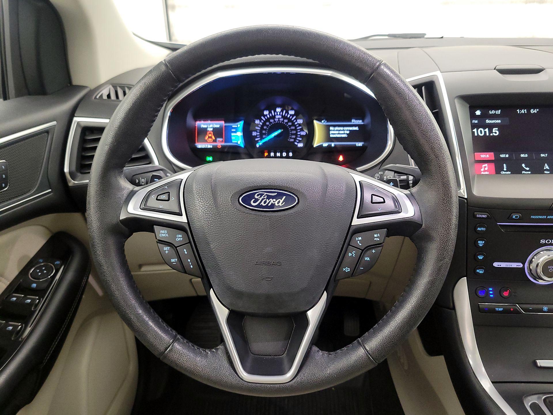 Thumbnail: 2018 Ford Edge - 10