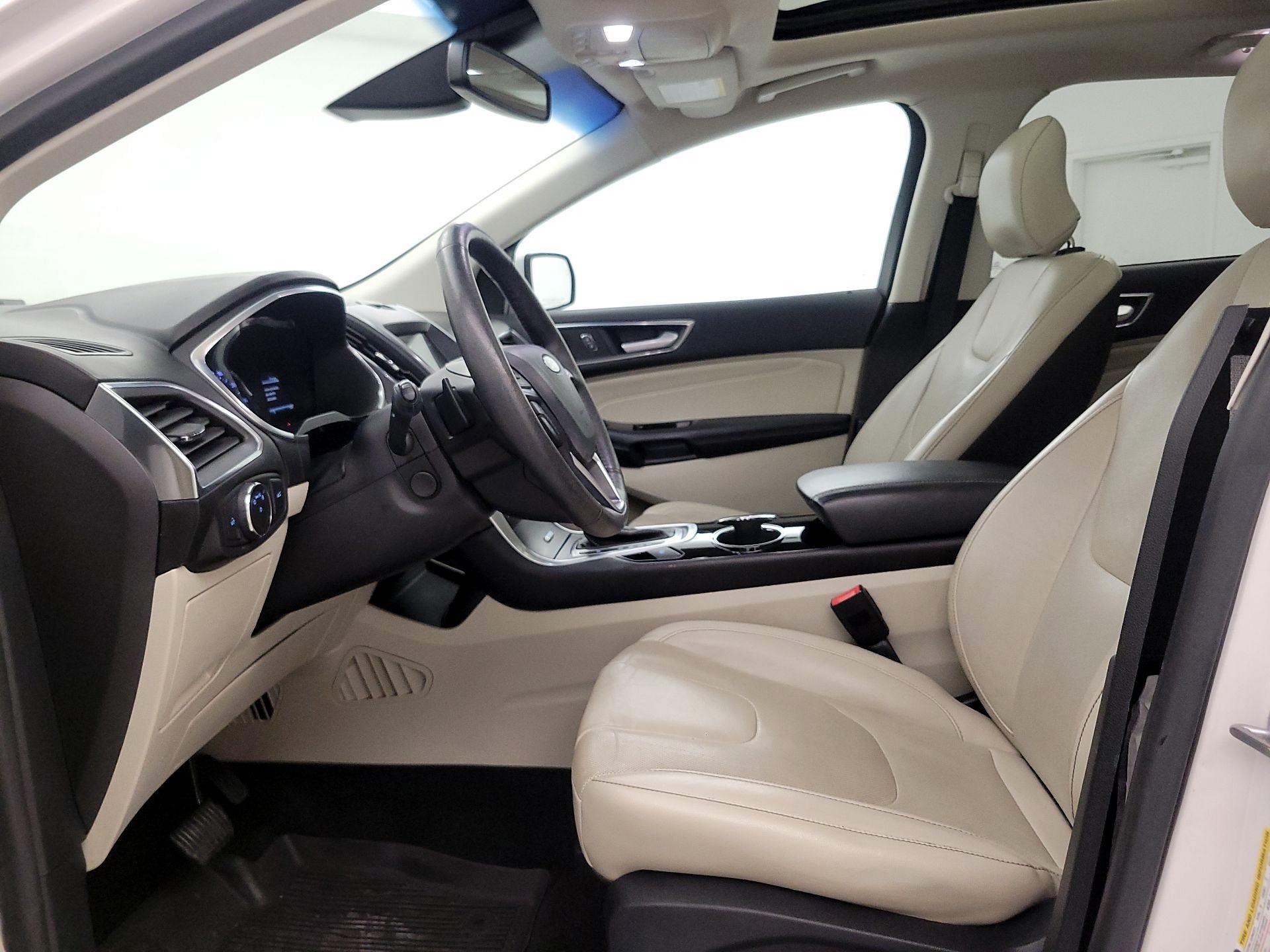 Thumbnail: 2018 Ford Edge - 11