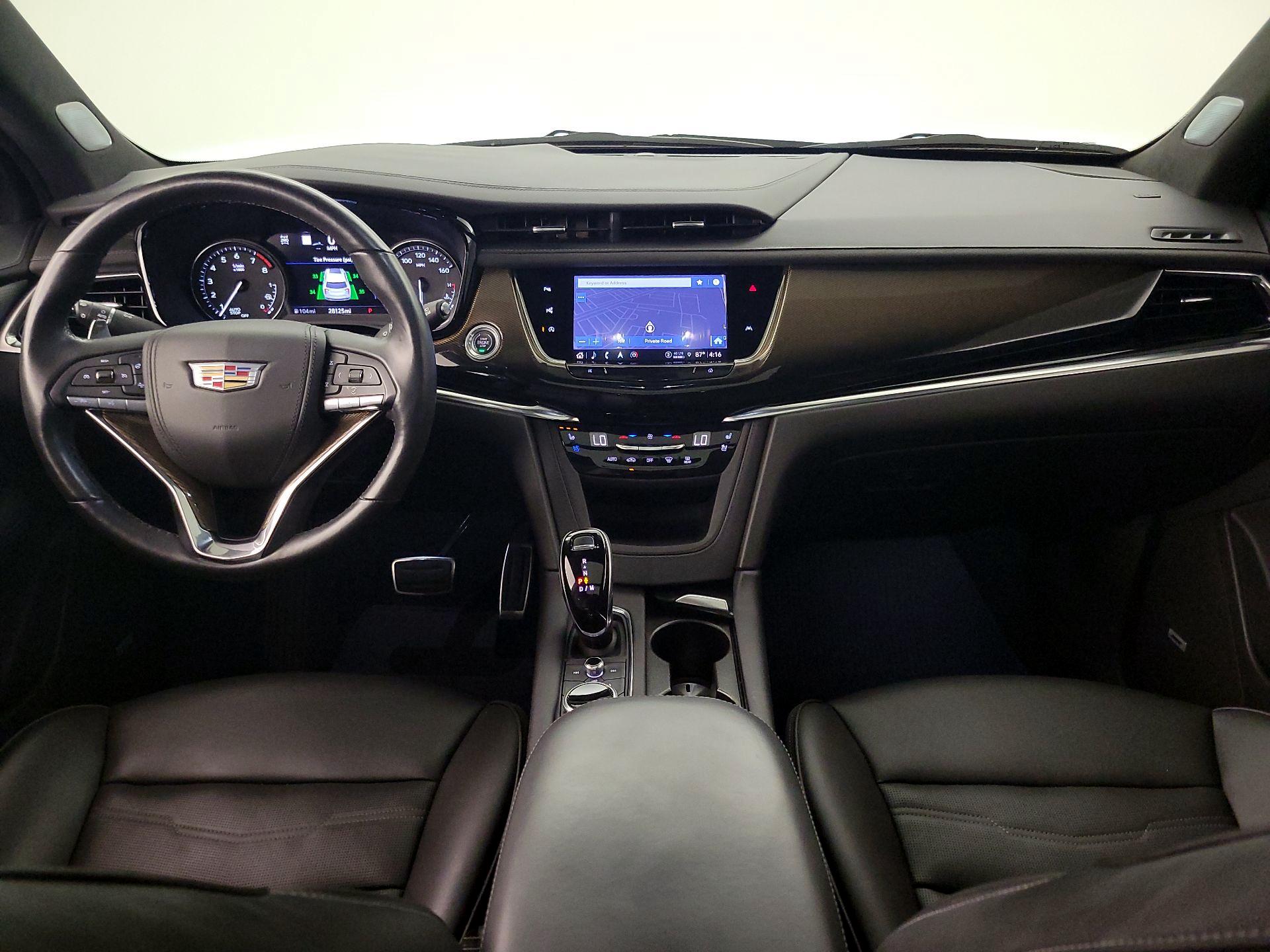 Thumbnail: 2022 Cadillac XT6 - 9