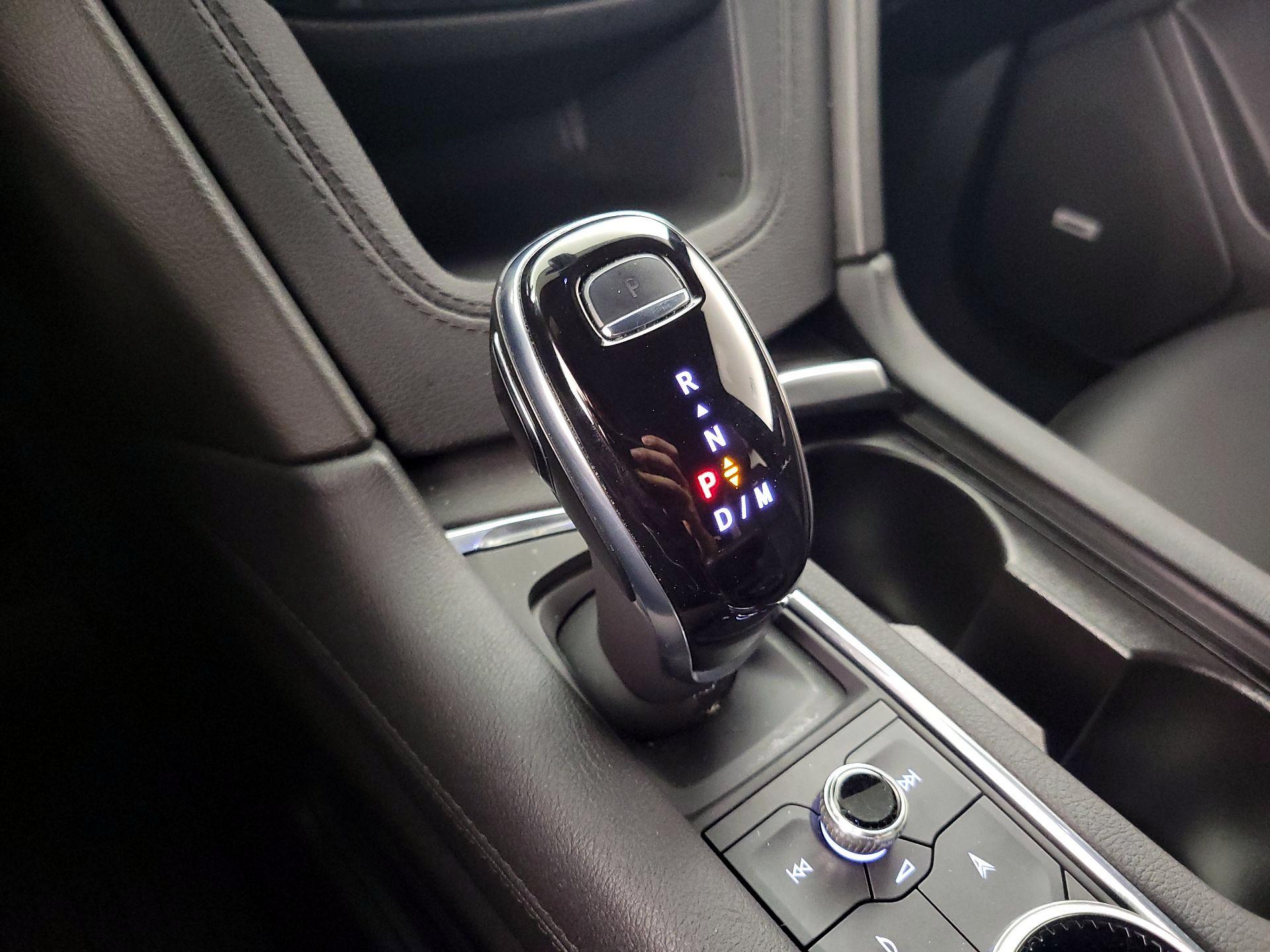 Thumbnail: 2022 Cadillac XT6 - 18