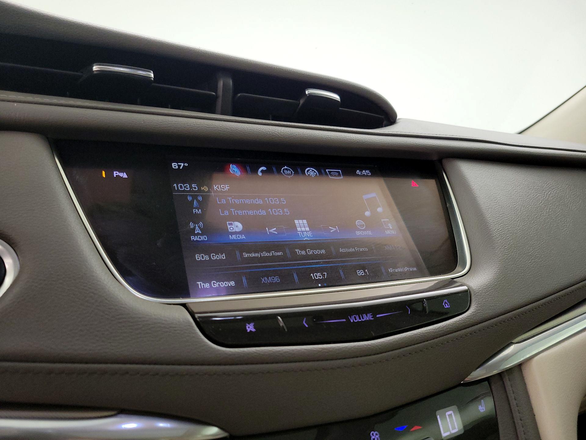 Thumbnail: 2017 Cadillac XT5 - 16