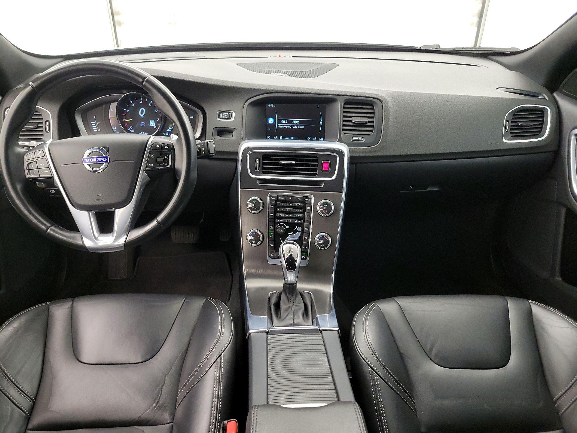 Thumbnail: 2015 Volvo S60 - 9