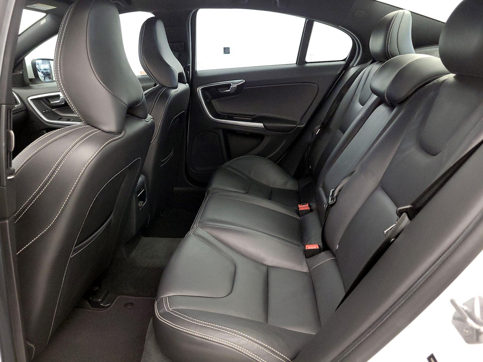 Thumbnail: 2015 Volvo S60 - 20