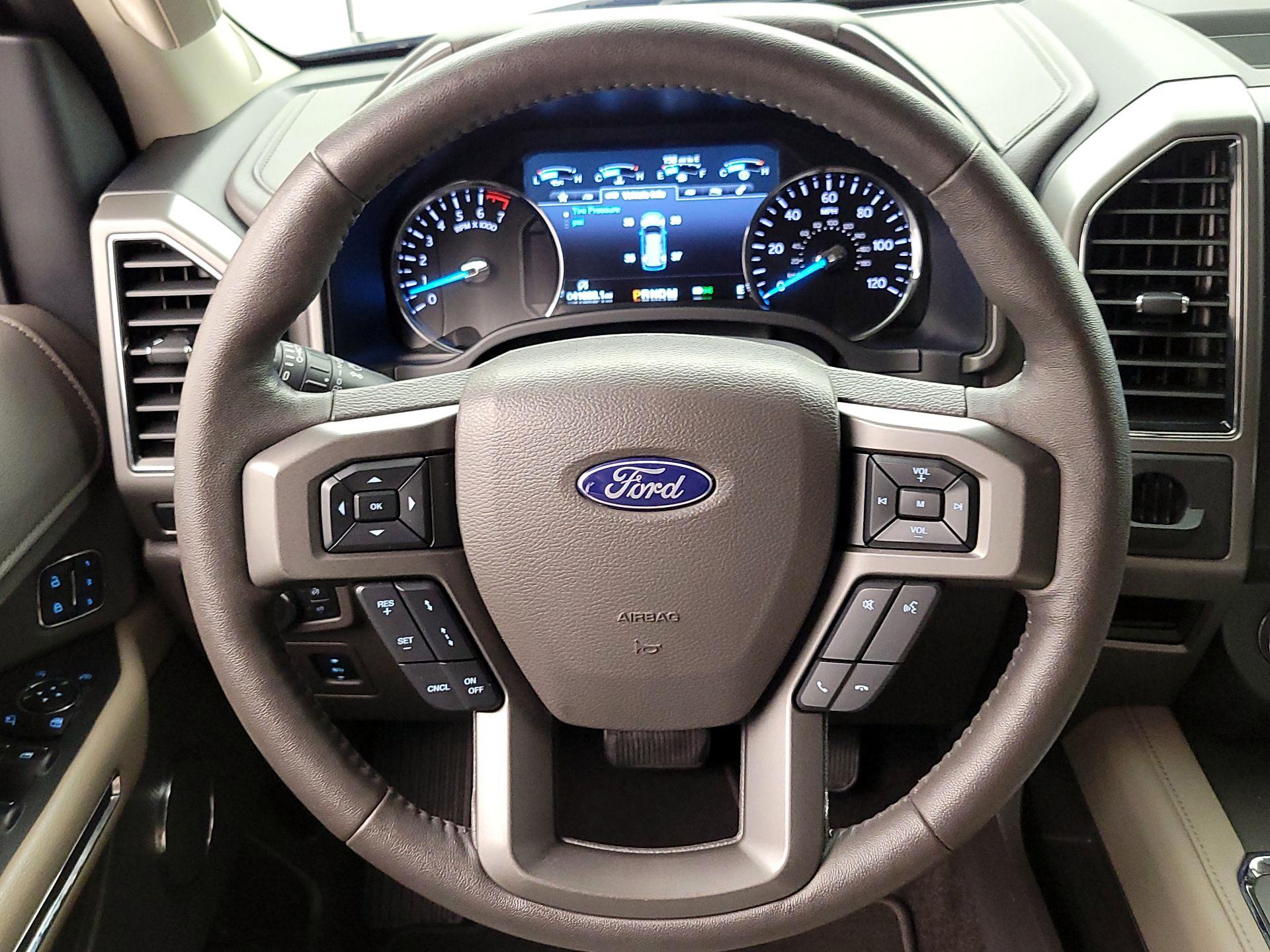 Thumbnail: 2018 Ford Expedition - 10