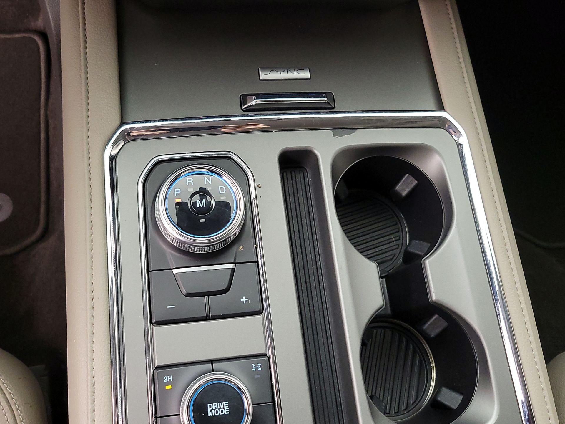Thumbnail: 2018 Ford Expedition - 18