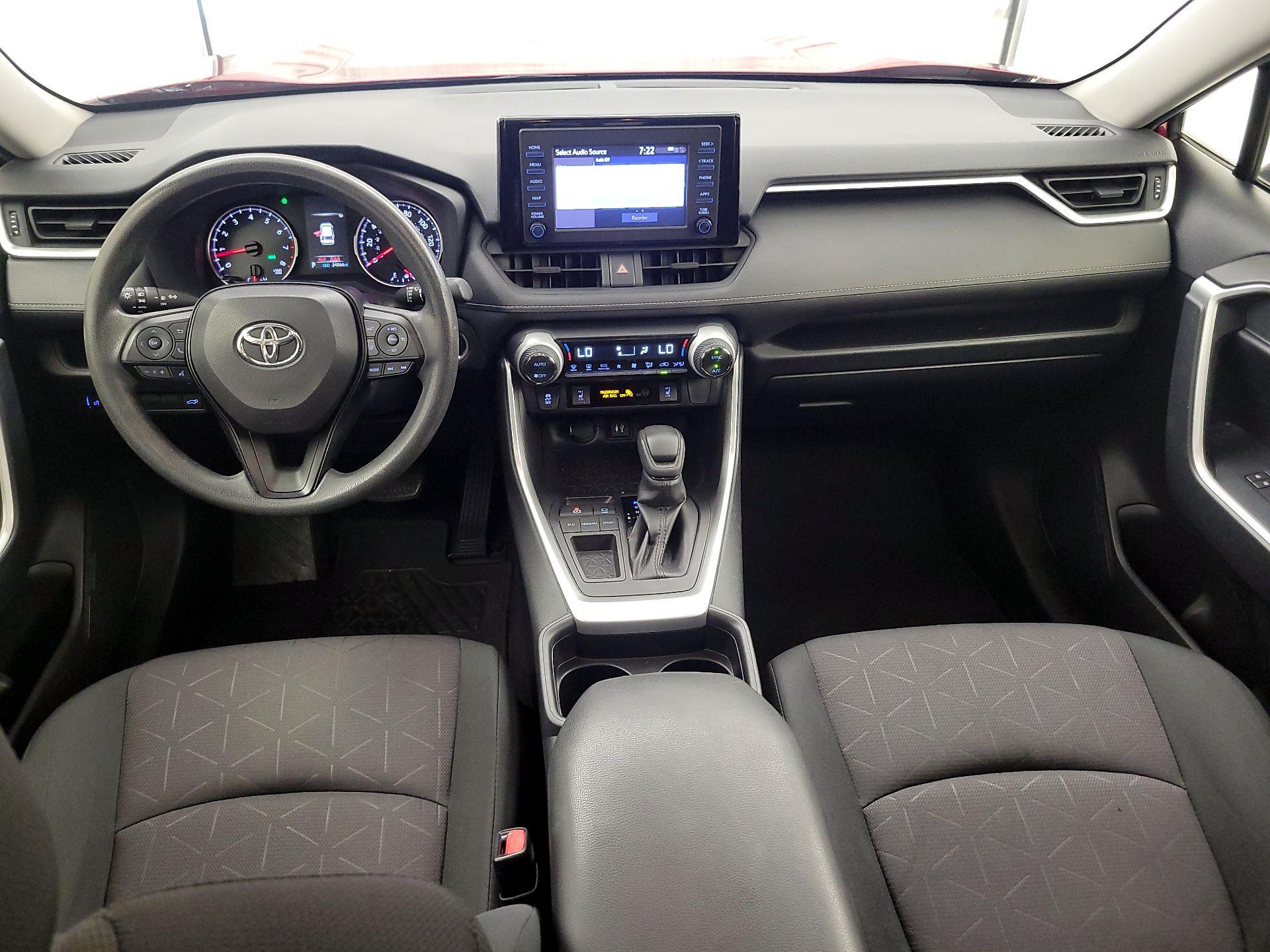 Thumbnail: 2019 Toyota RAV4 - 9