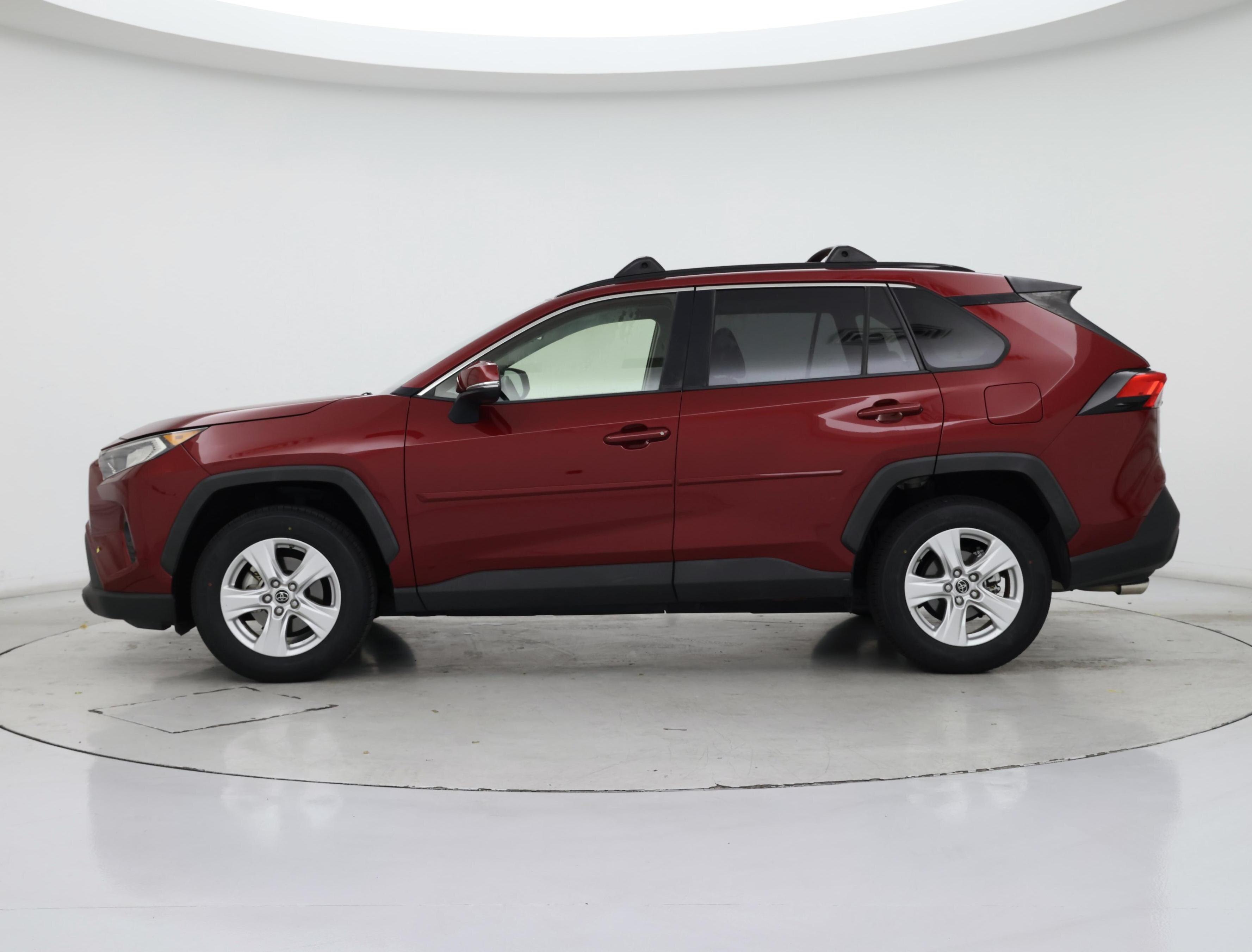 Thumbnail: 2019 Toyota RAV4 - 3