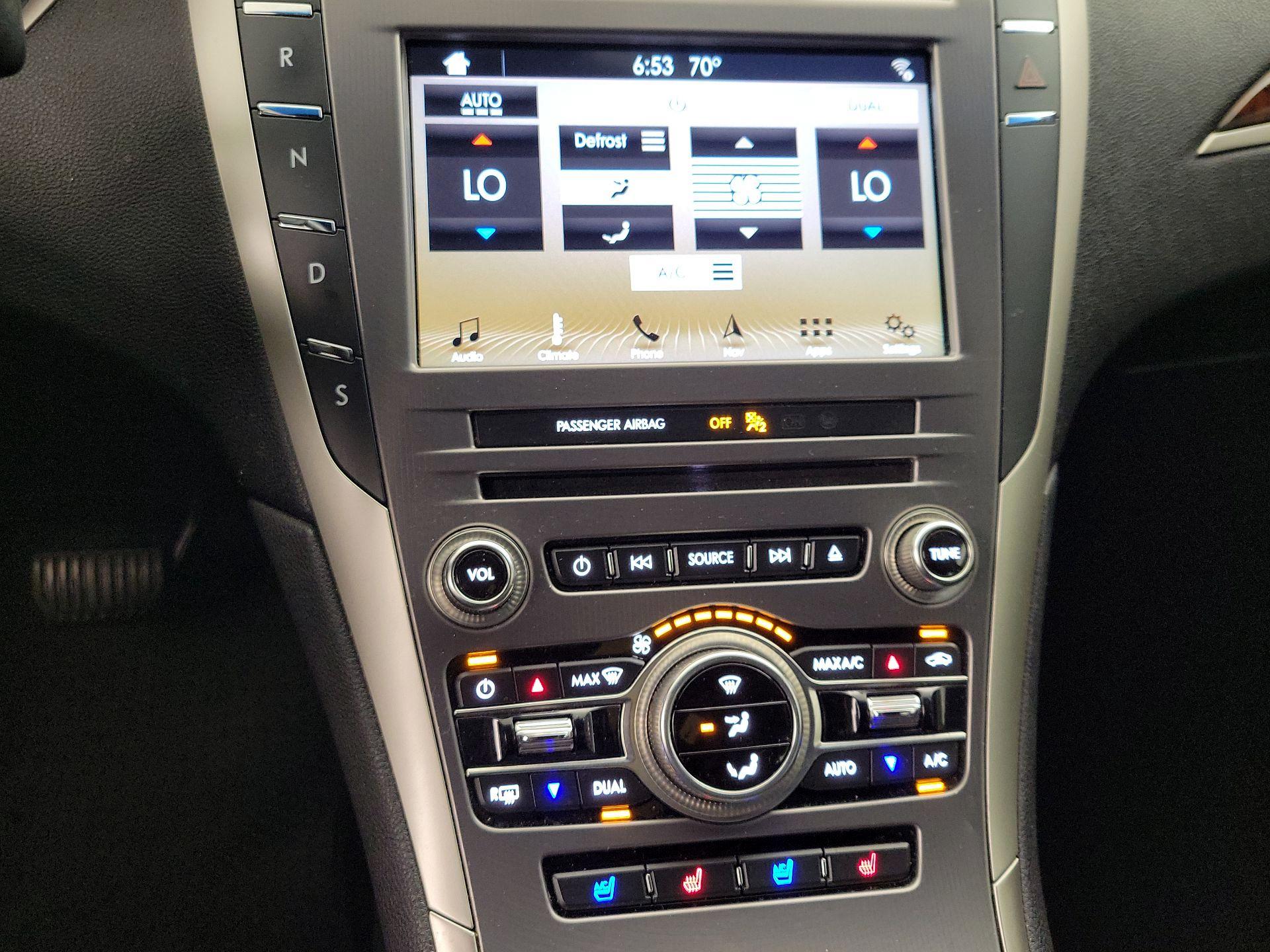 Thumbnail: 2017 Lincoln MKZ - 17