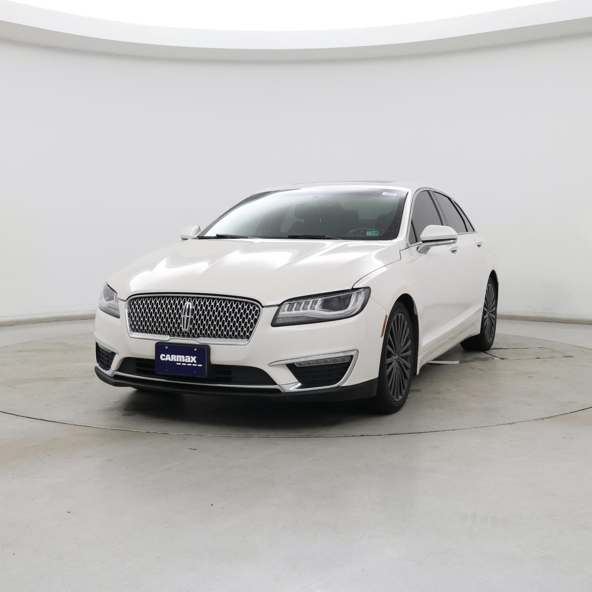 Thumbnail: 2017 Lincoln MKZ - 4